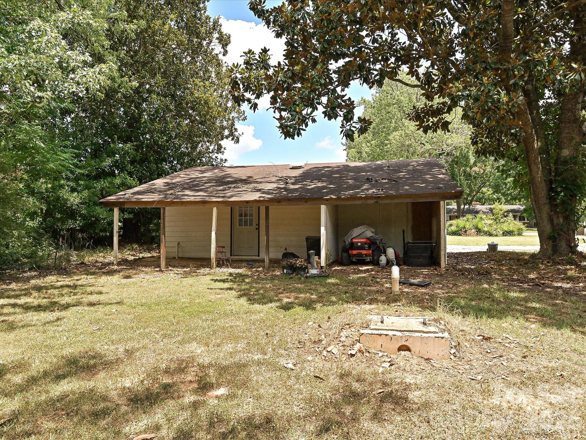 3501 Parkwood School Road — Monroe