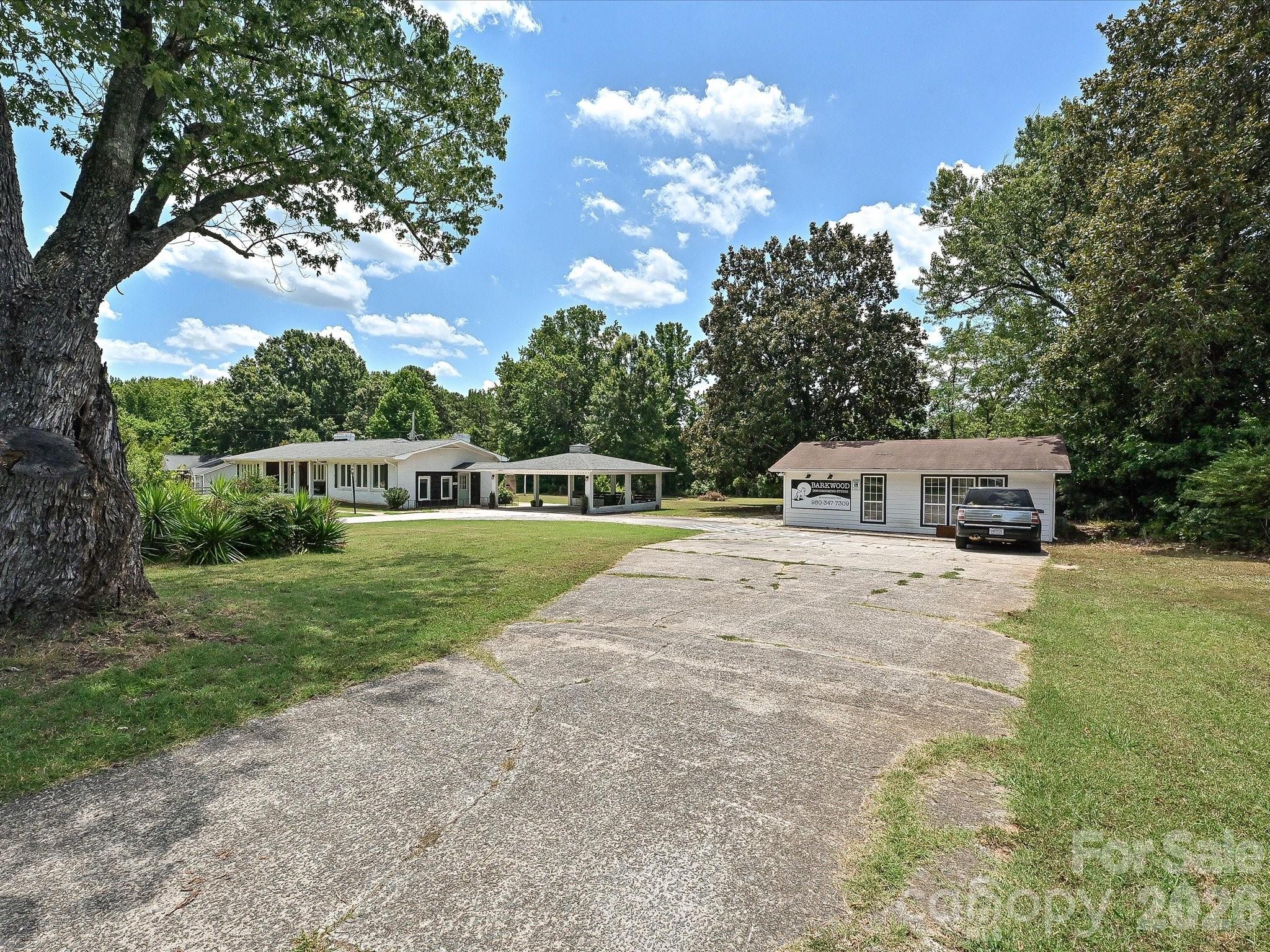 3501 Parkwood School Road — Monroe