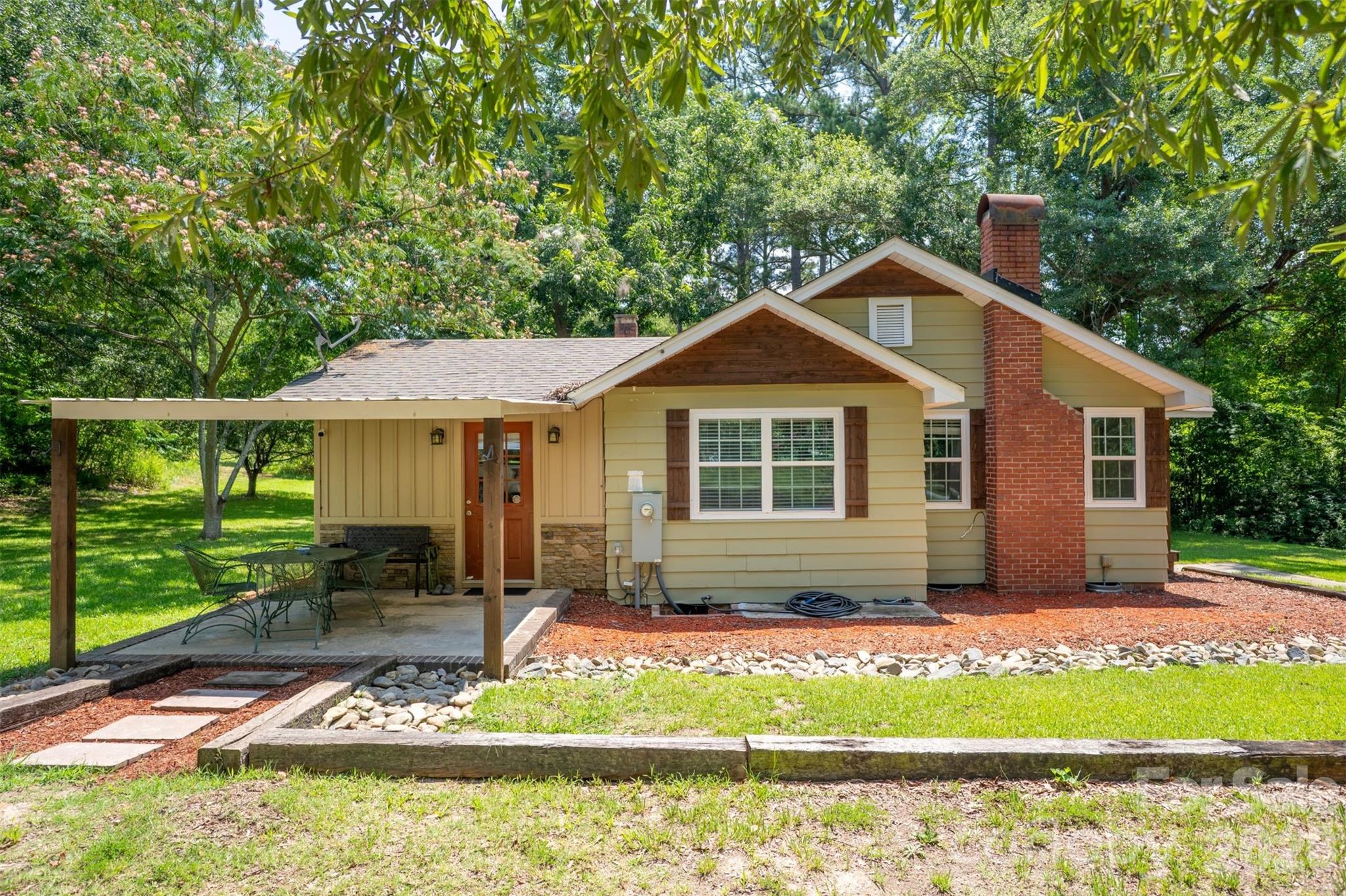 7193 Kershaw Camden Highway — Kershaw