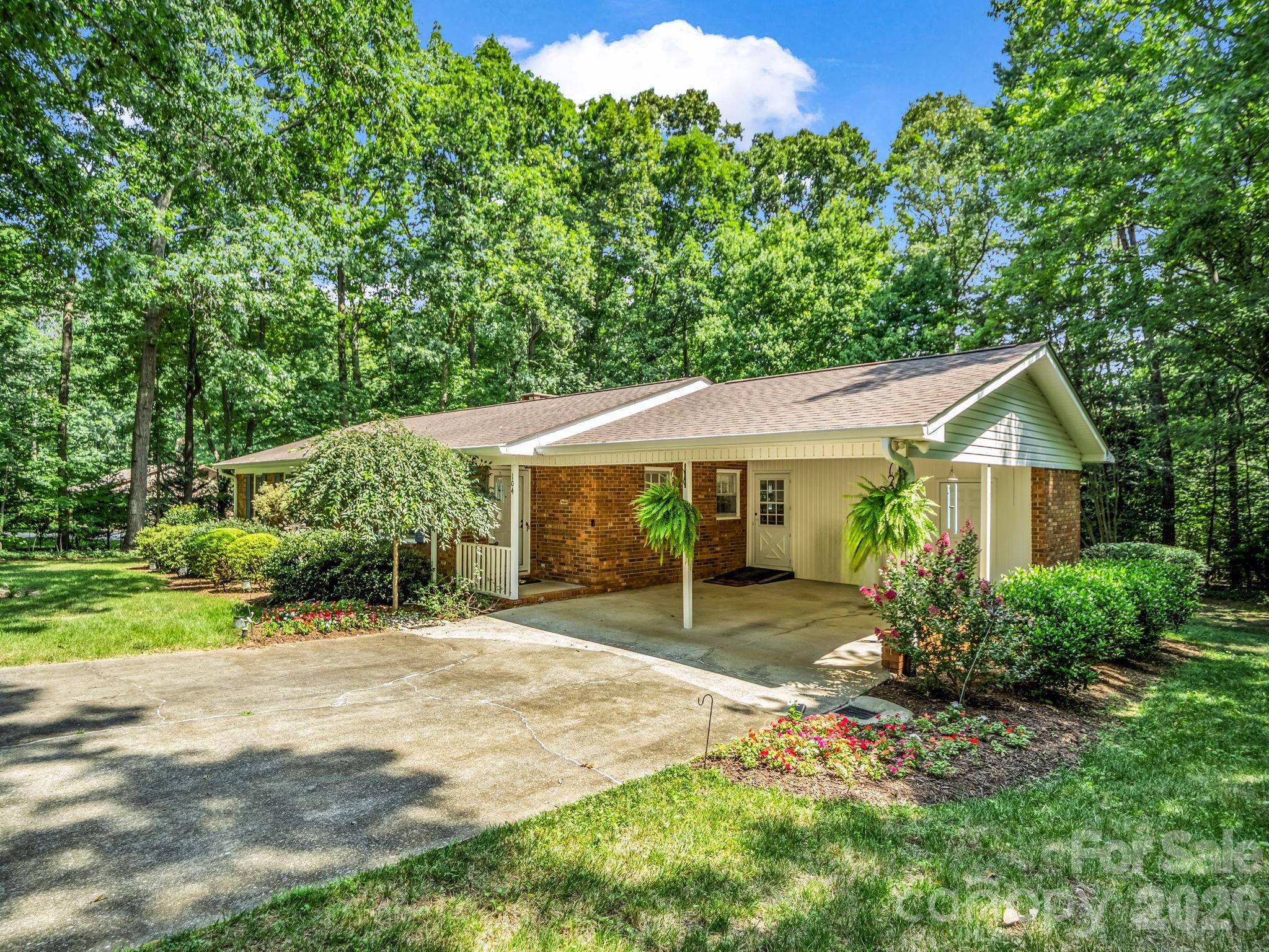 104 Dill Circle — Landrum