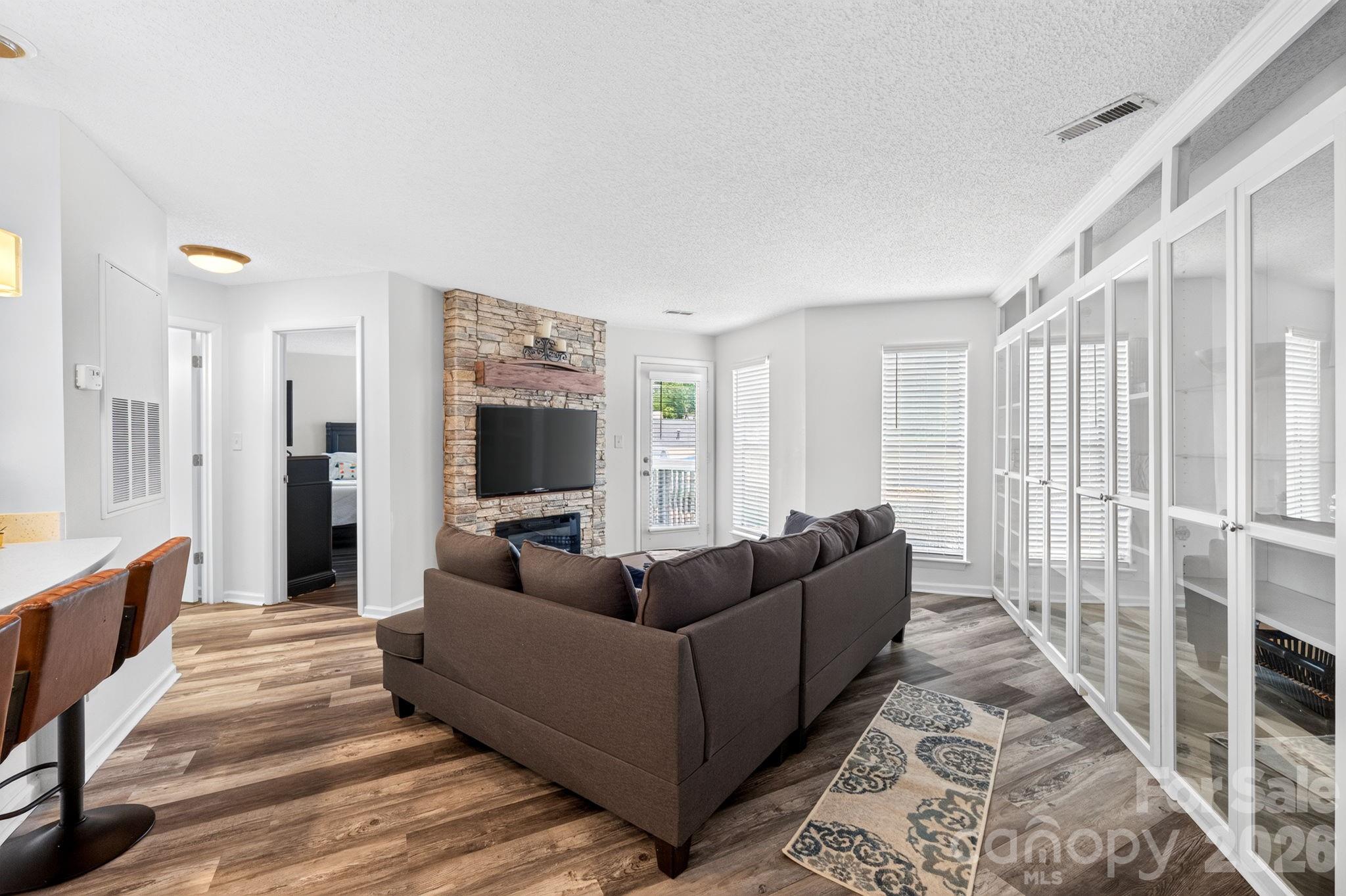 11 Hamiltons Bay Court #839 — Clover