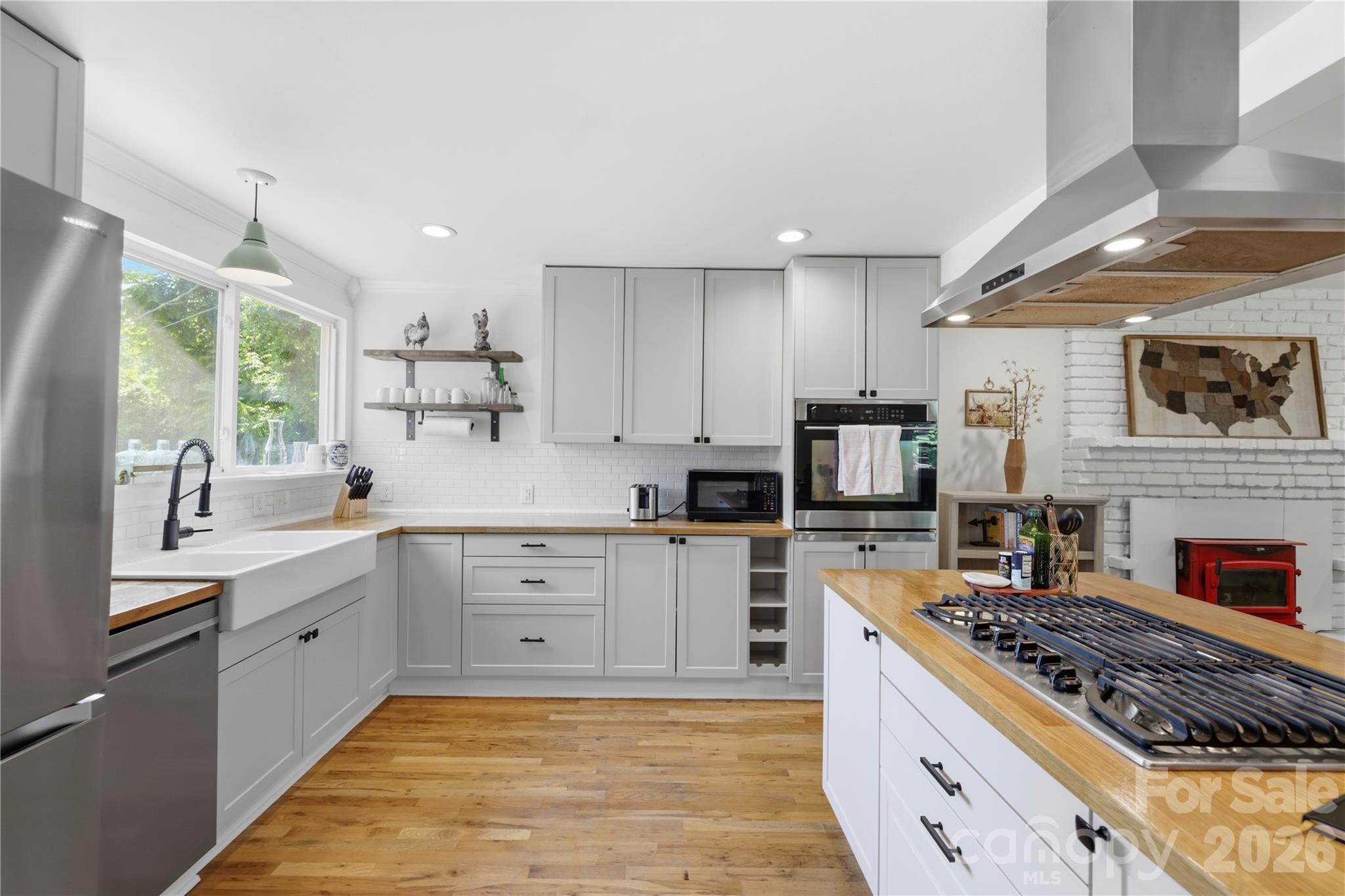 2252 Riceville Road — Asheville