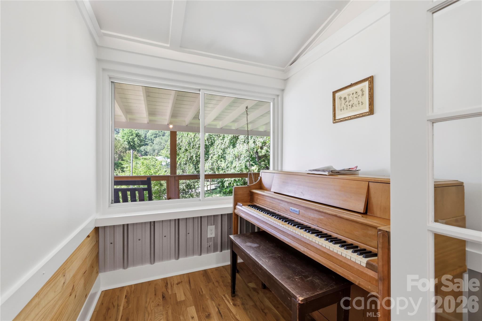 2252 Riceville Road — Asheville