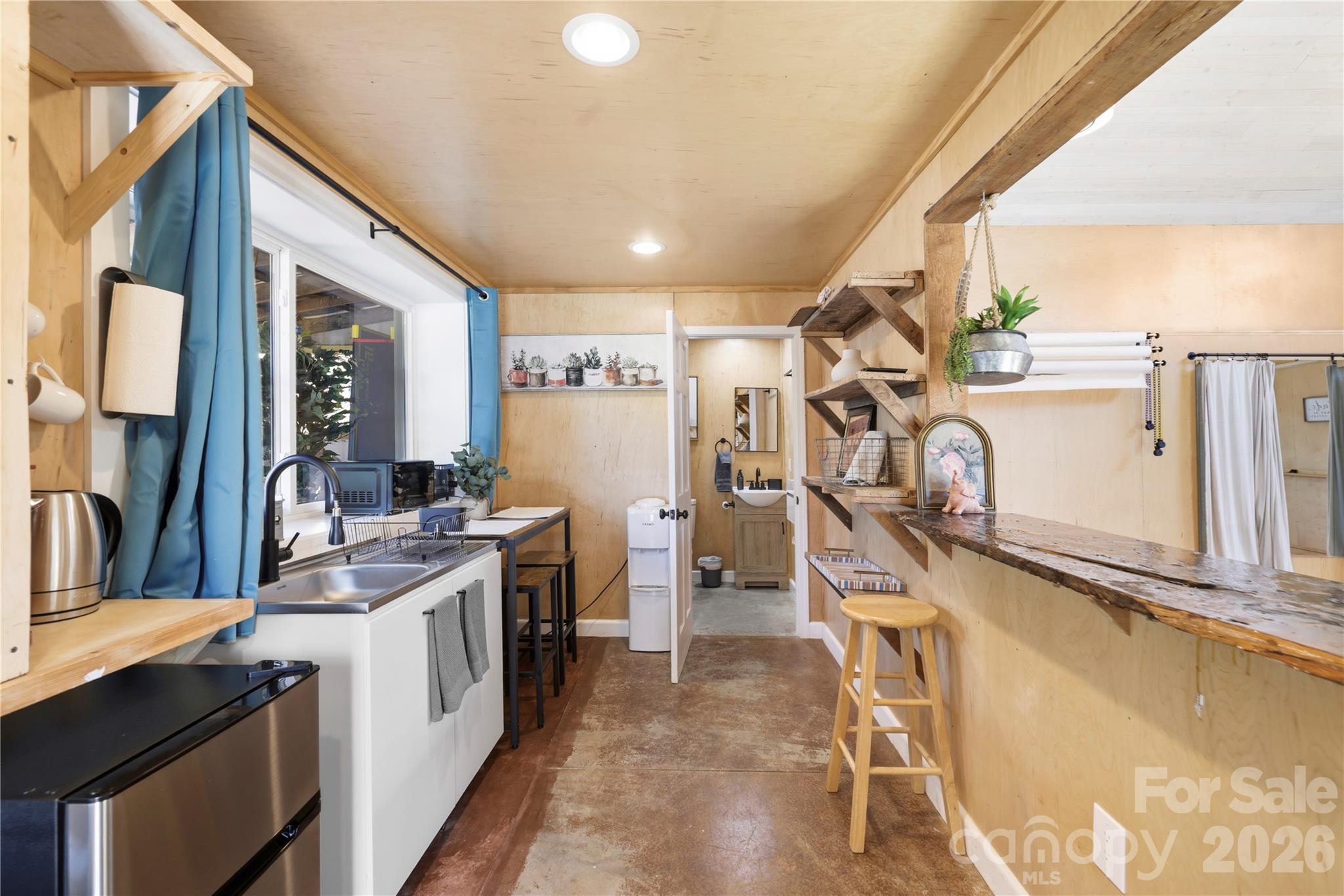 2252 Riceville Road — Asheville