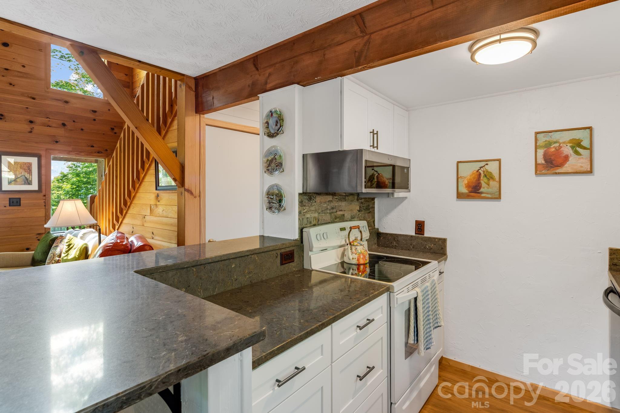 46 Trillium Lane — Mars Hill