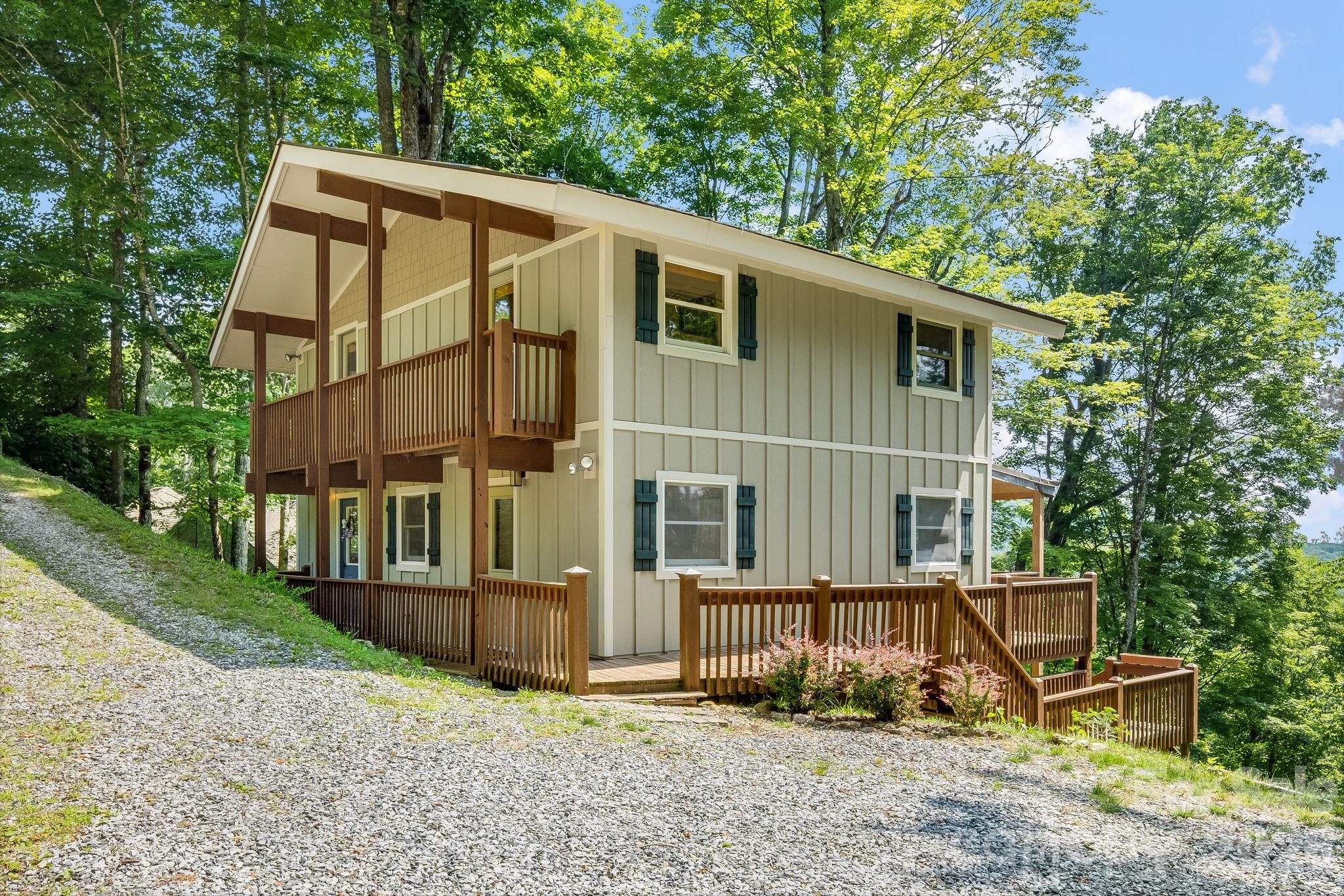 46 Trillium Lane — Mars Hill