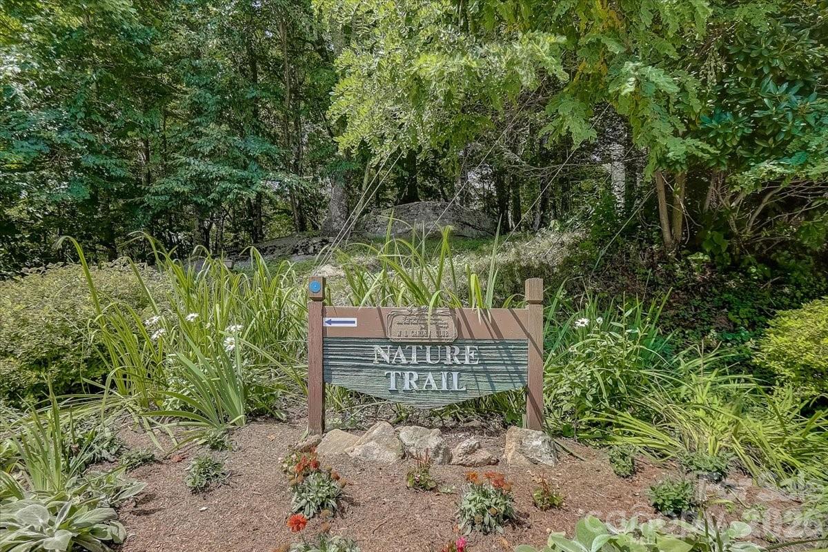 46 Trillium Lane — Mars Hill