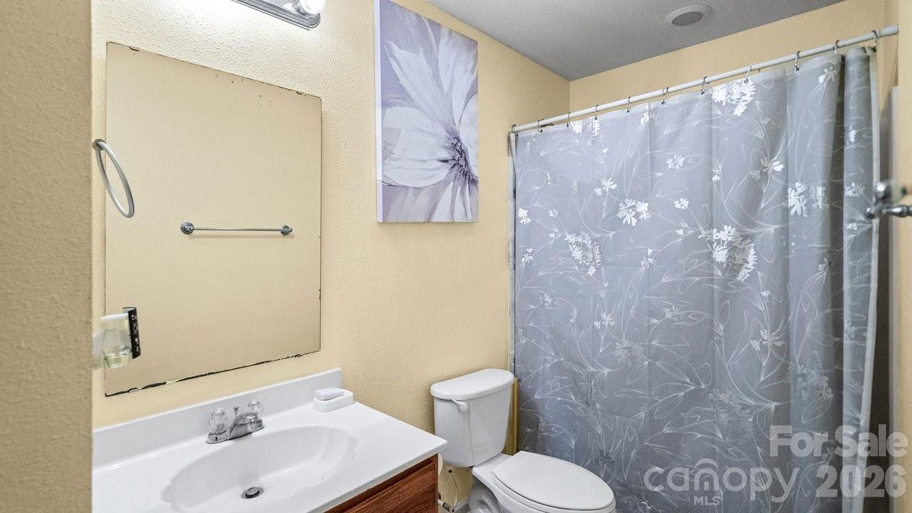 5597 Hammermill Drive — Harrisburg