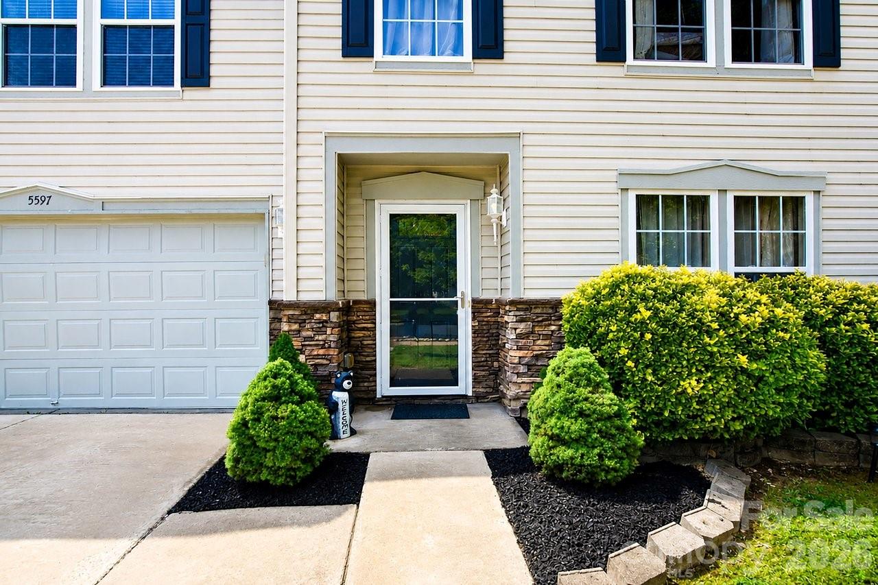 5597 Hammermill Drive — Harrisburg