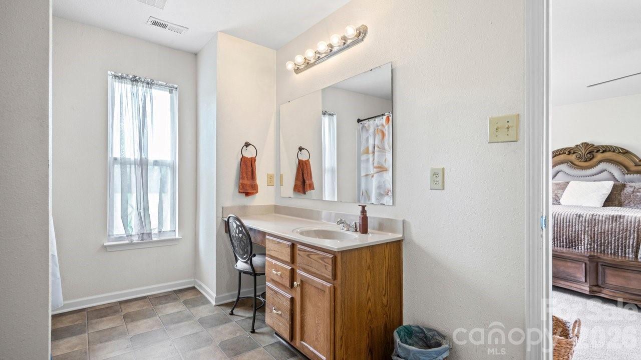 5597 Hammermill Drive — Harrisburg