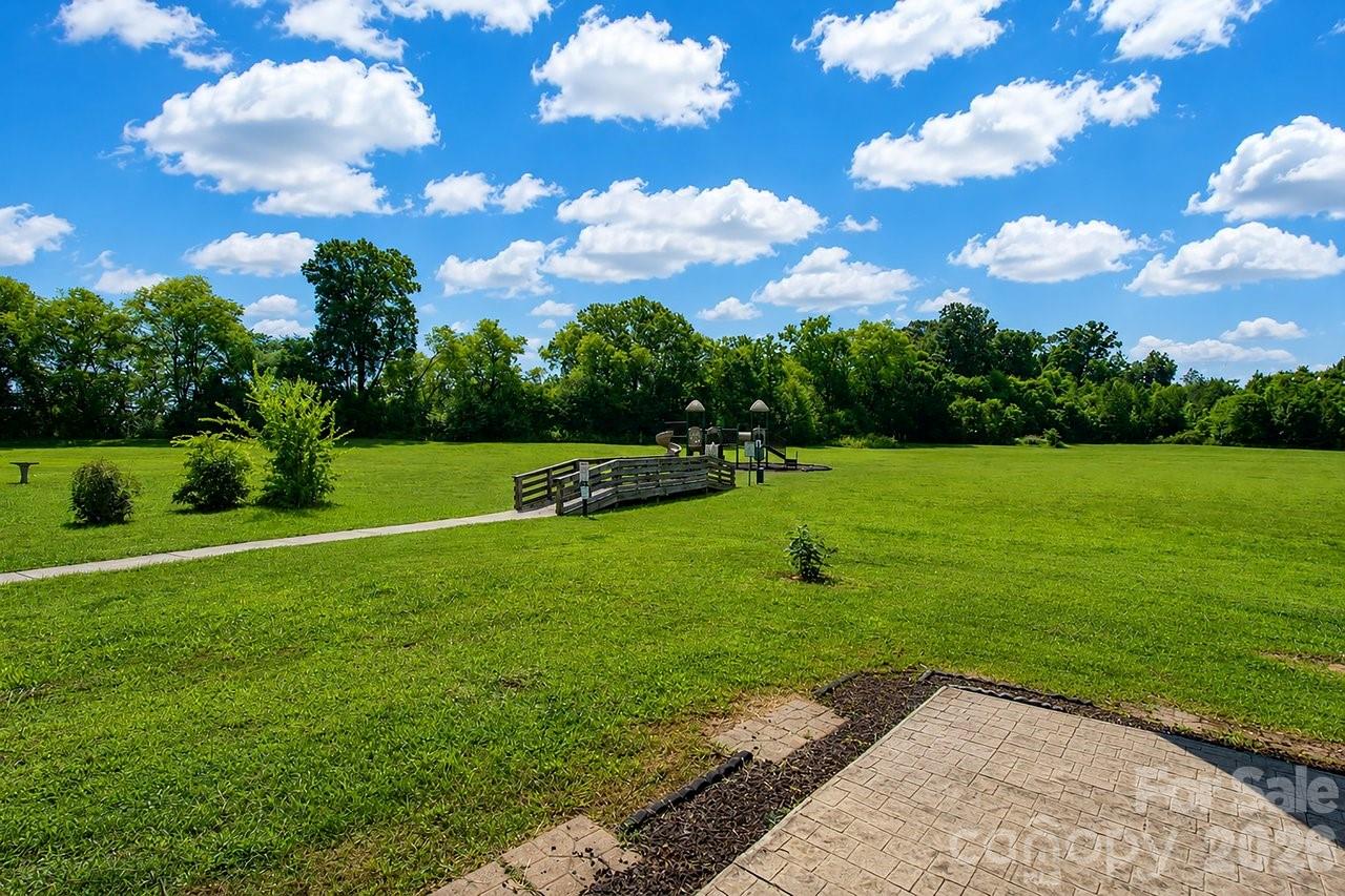 5597 Hammermill Drive — Harrisburg