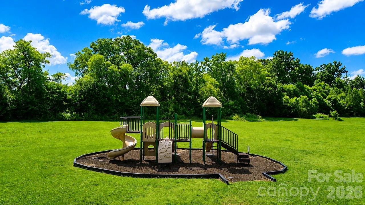 5597 Hammermill Drive — Harrisburg