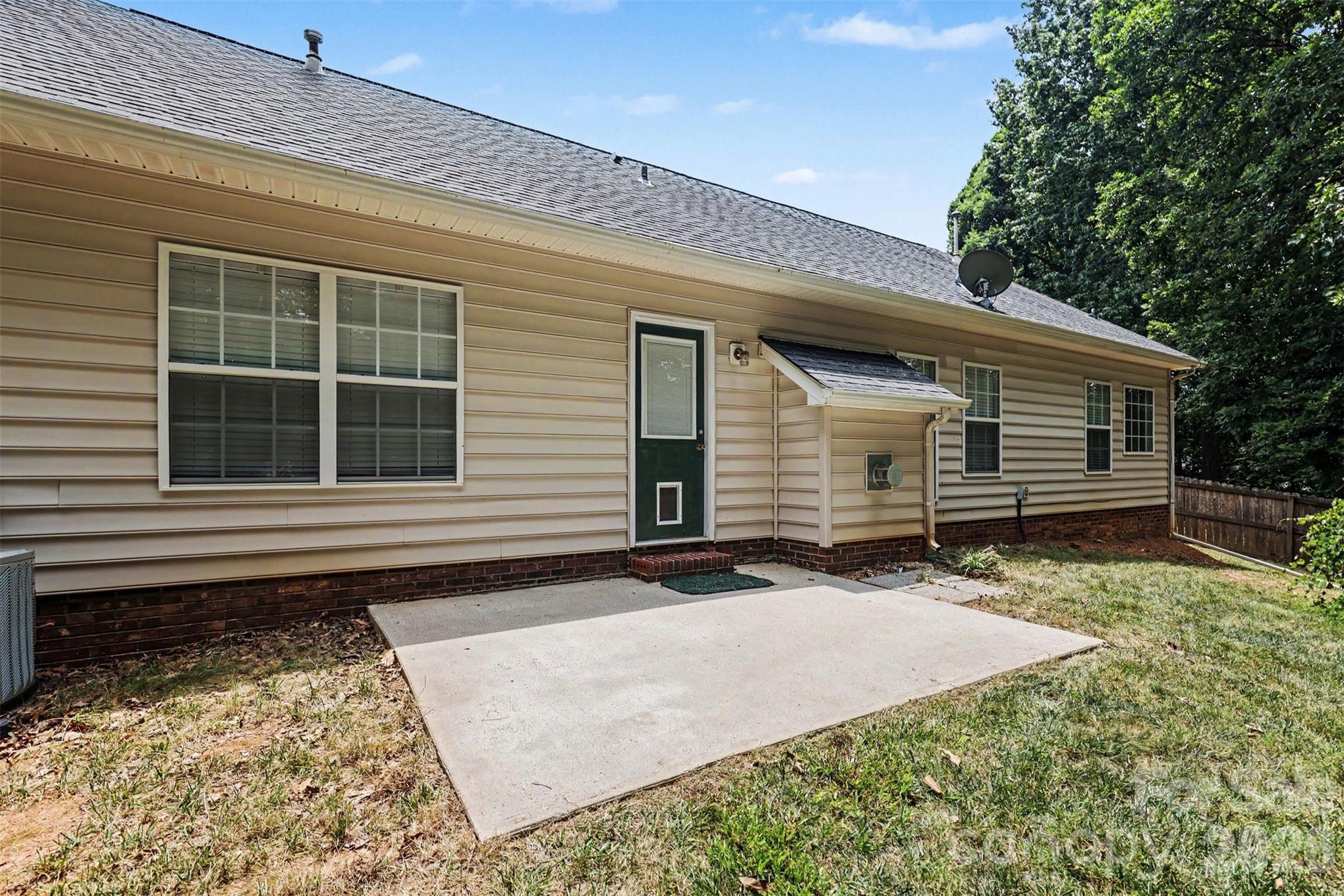 2922 Tallard Lane — Charlotte