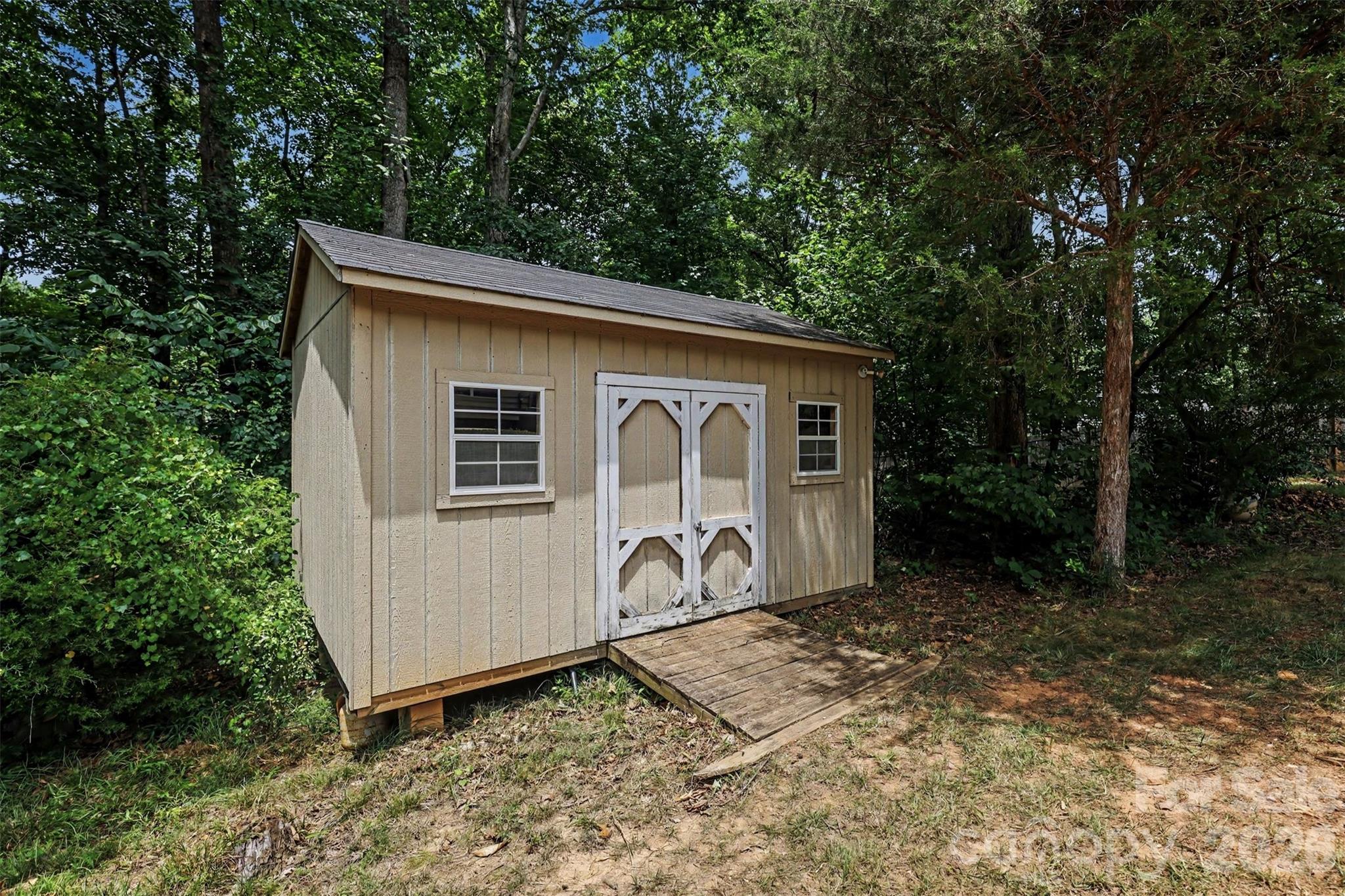 2922 Tallard Lane — Charlotte