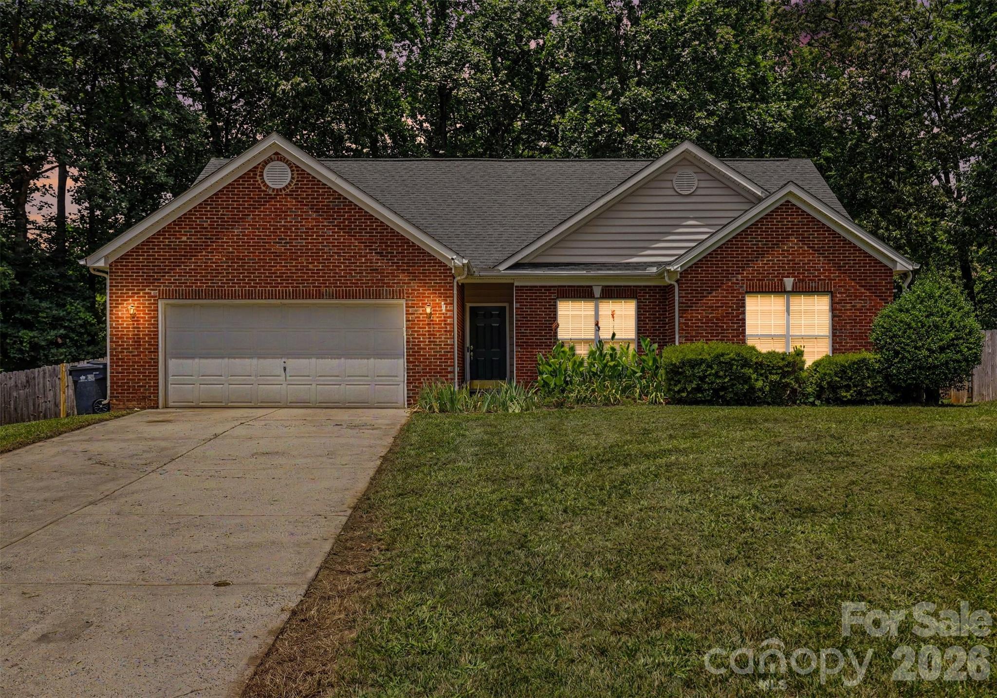 2922 Tallard Lane — Charlotte