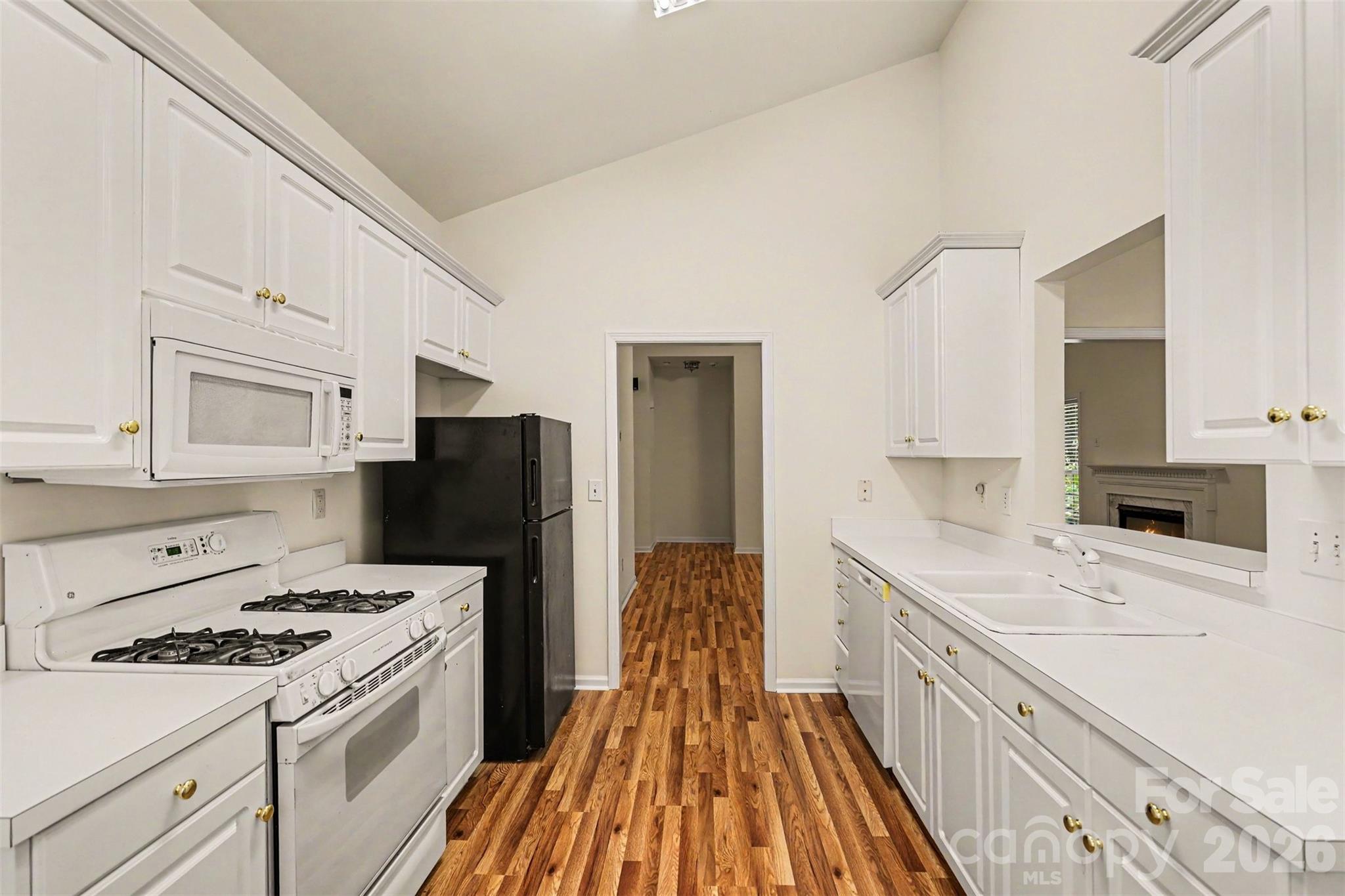 2922 Tallard Lane — Charlotte