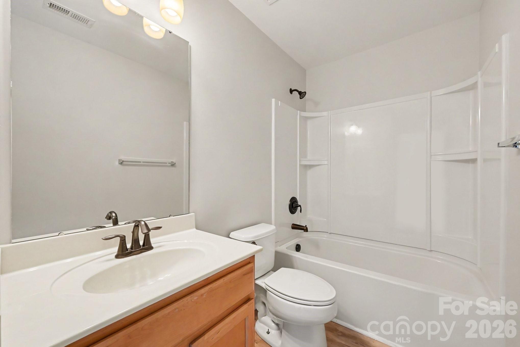 2166 Shady Pond Drive — Clover