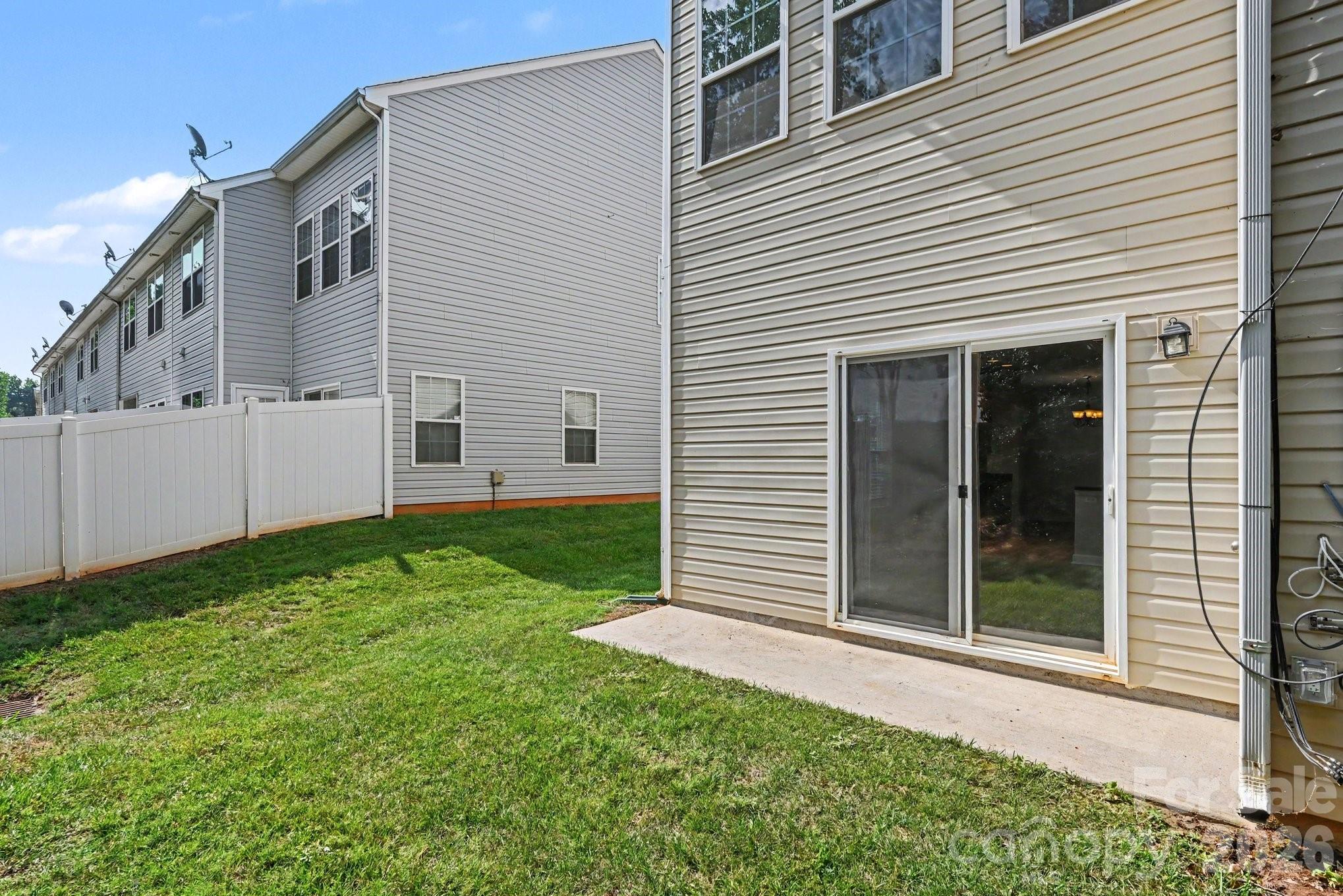 2166 Shady Pond Drive — Clover
