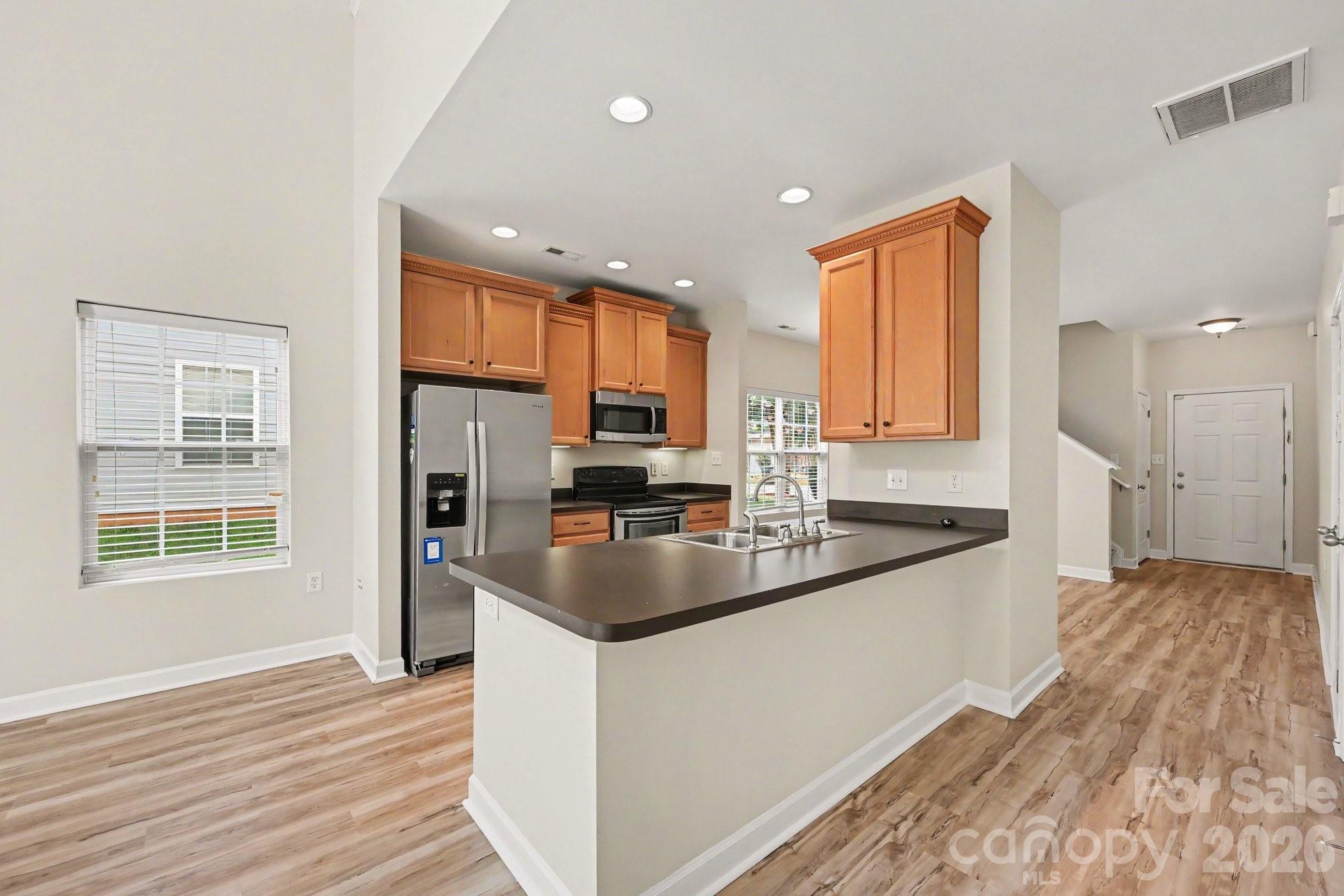 2166 Shady Pond Drive — Clover