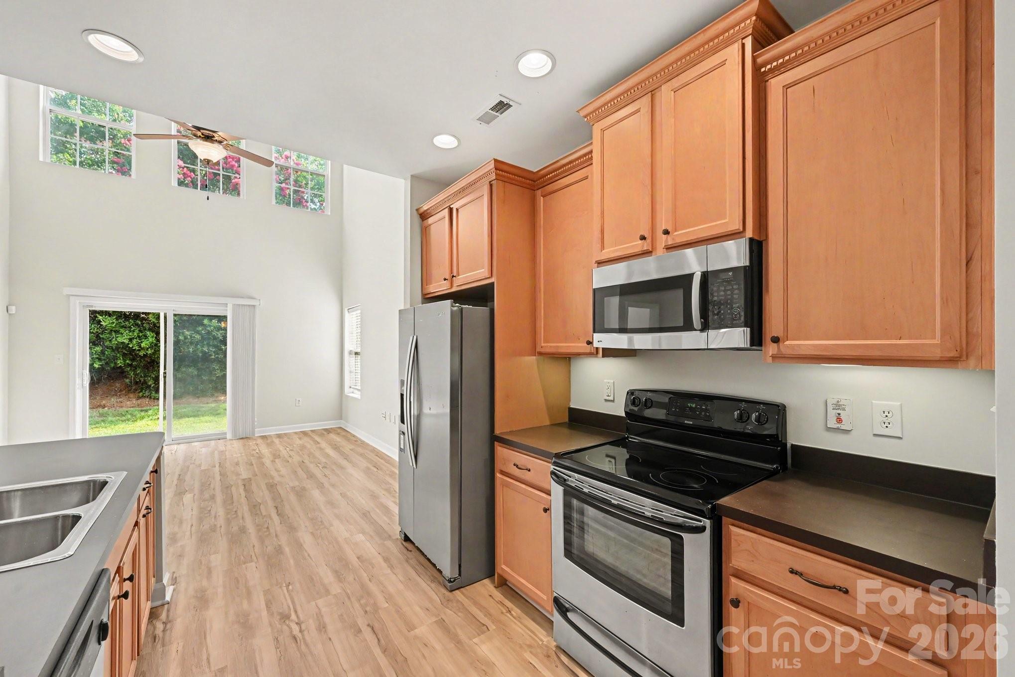 2166 Shady Pond Drive — Clover
