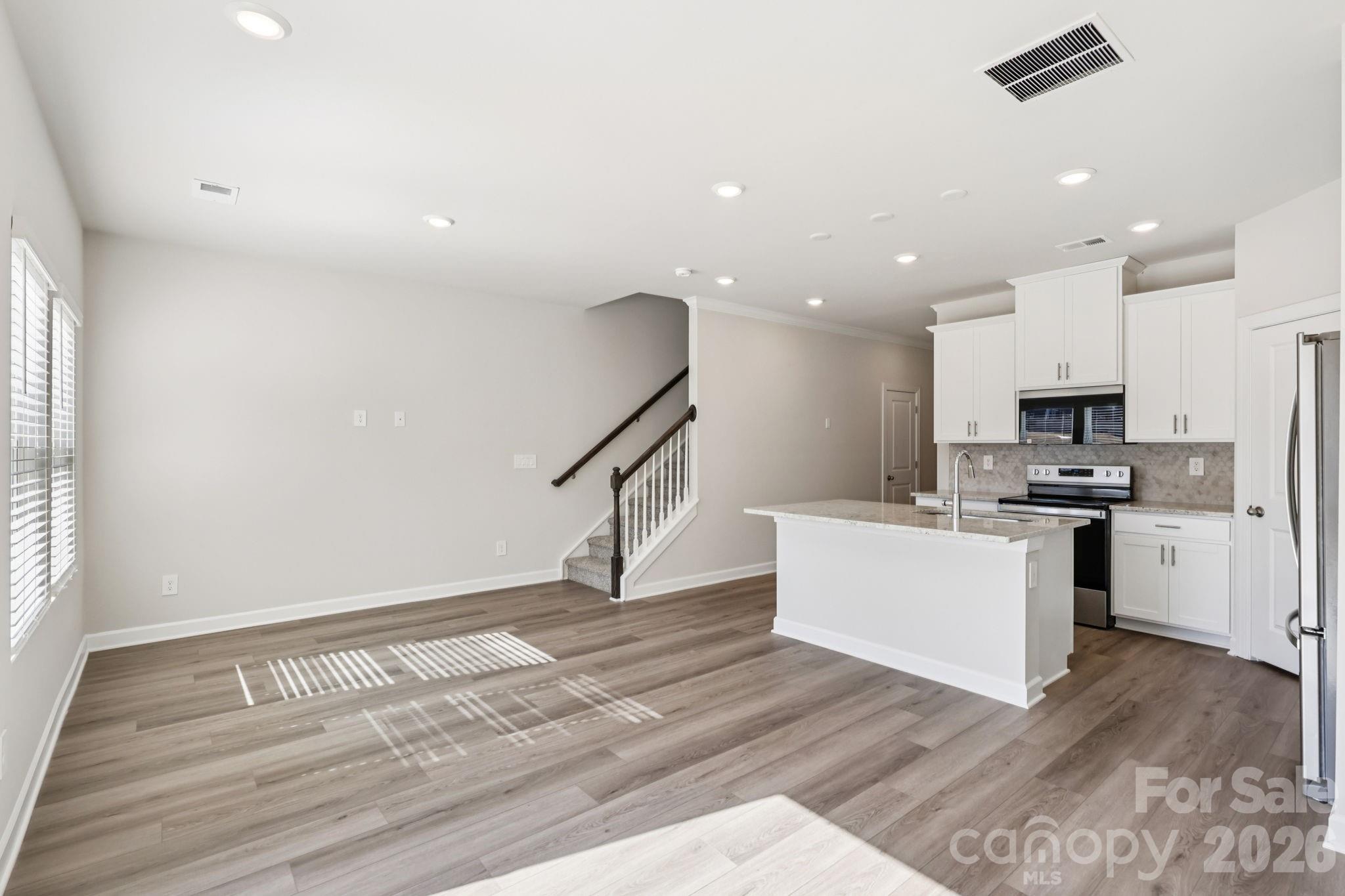 9012 Foggy Brook Loop — Charlotte