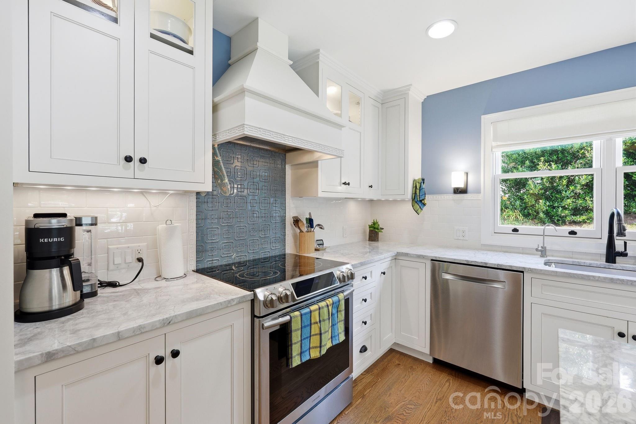 41 Cedarcliff Circle — Asheville