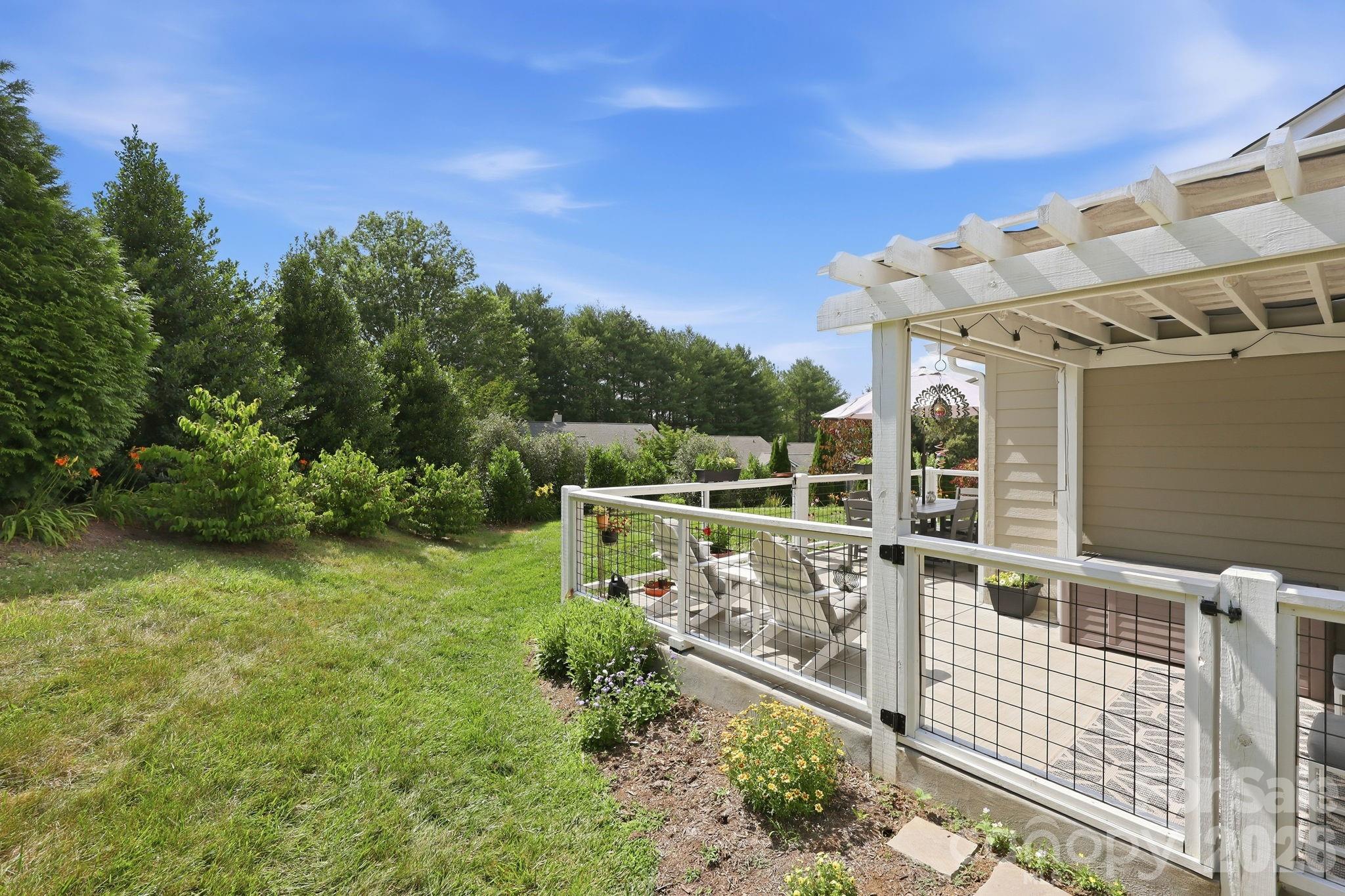 41 Cedarcliff Circle — Asheville