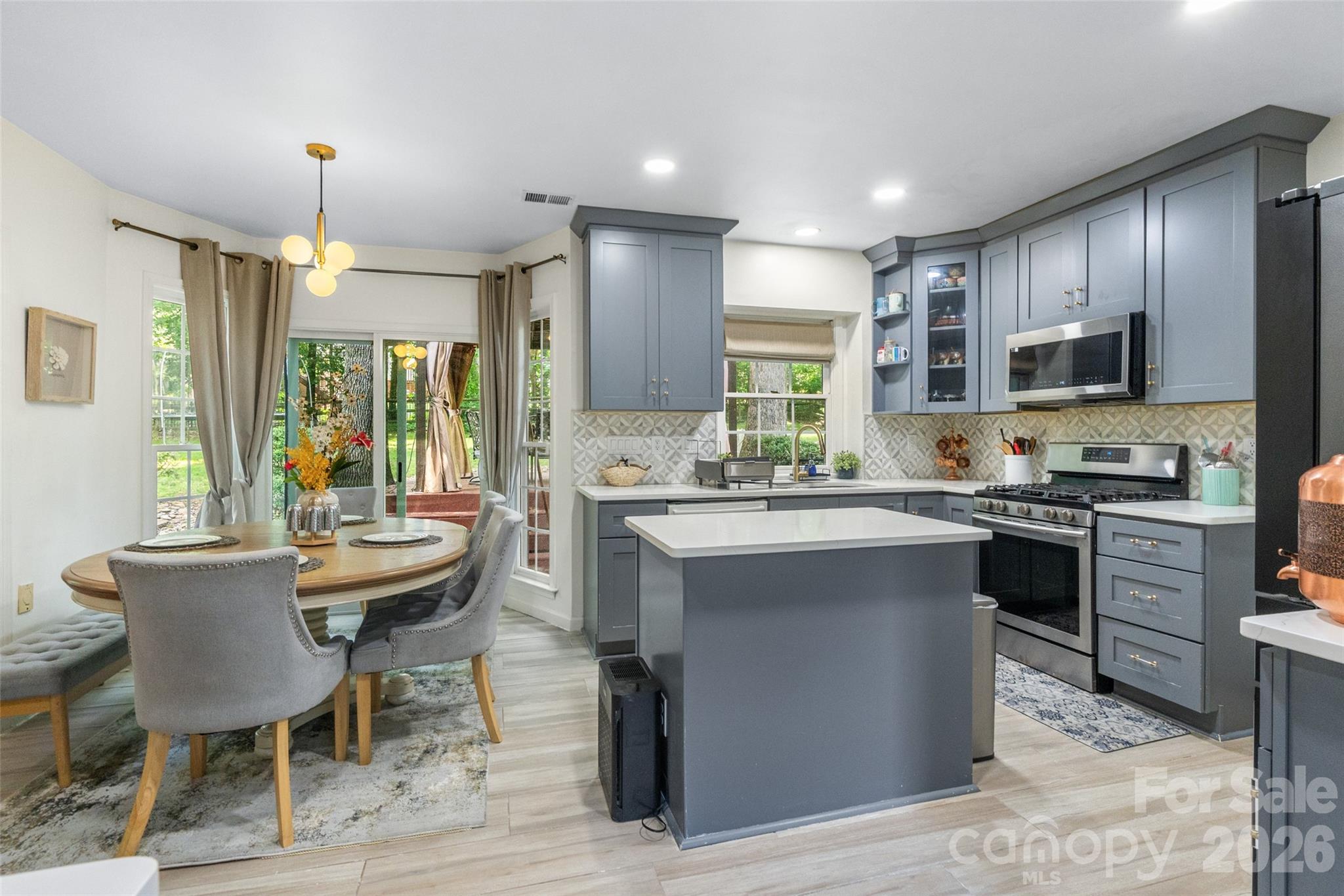 4131 Beauvista Drive — Charlotte