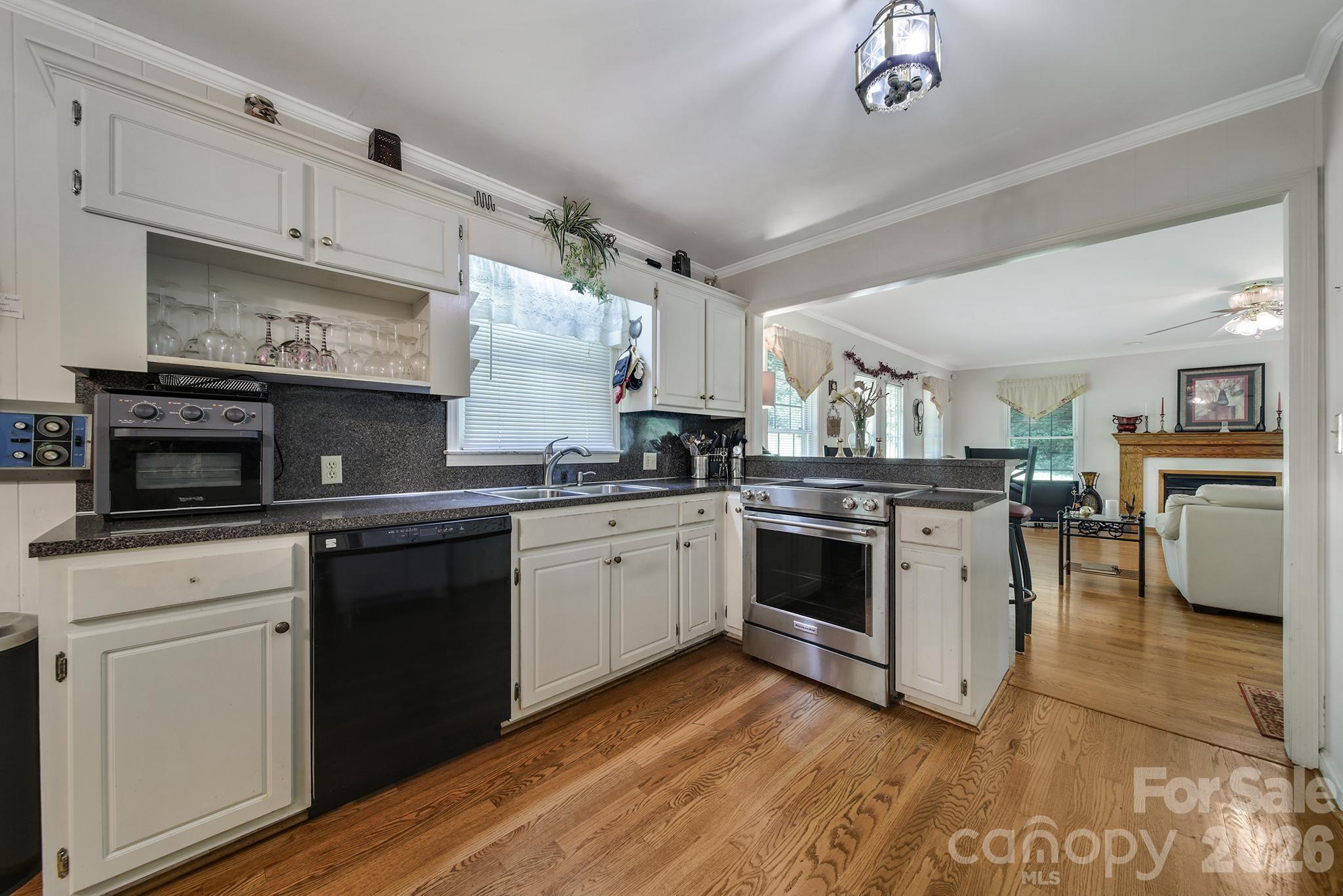 2171 Emma Circle — Lancaster