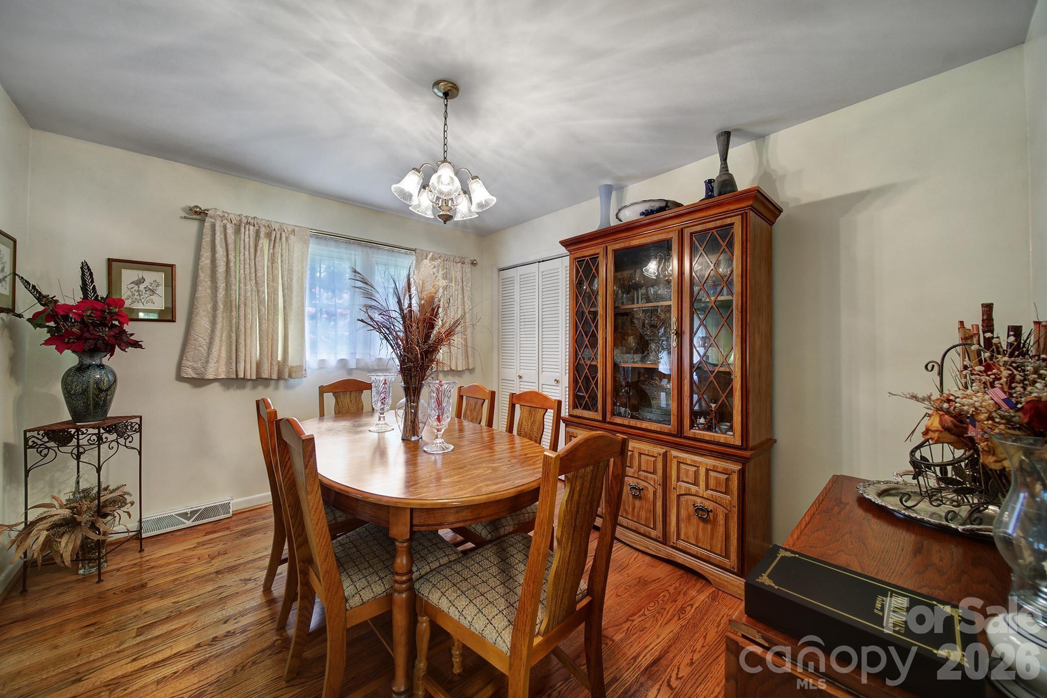 2171 Emma Circle — Lancaster