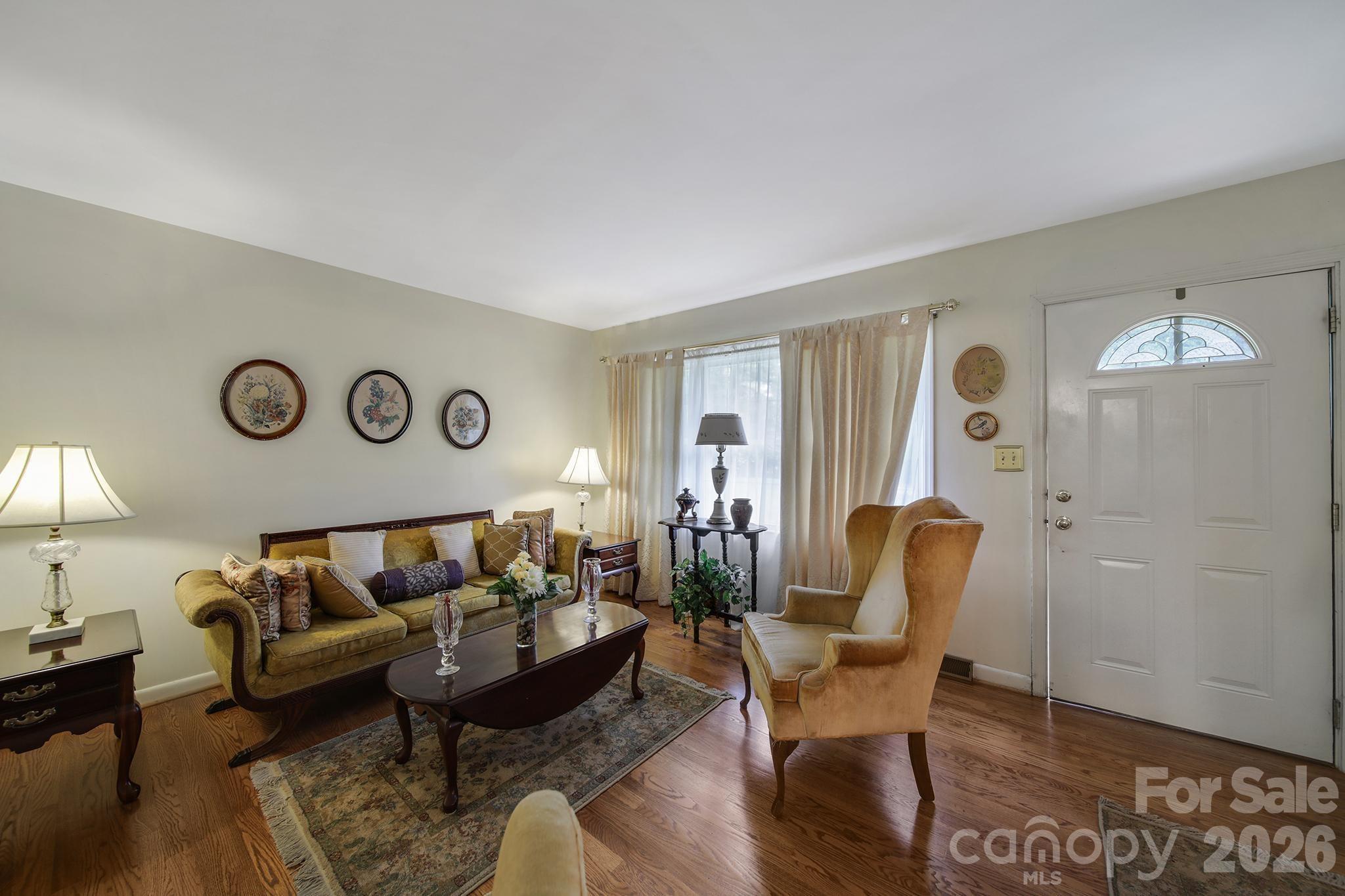 2171 Emma Circle — Lancaster