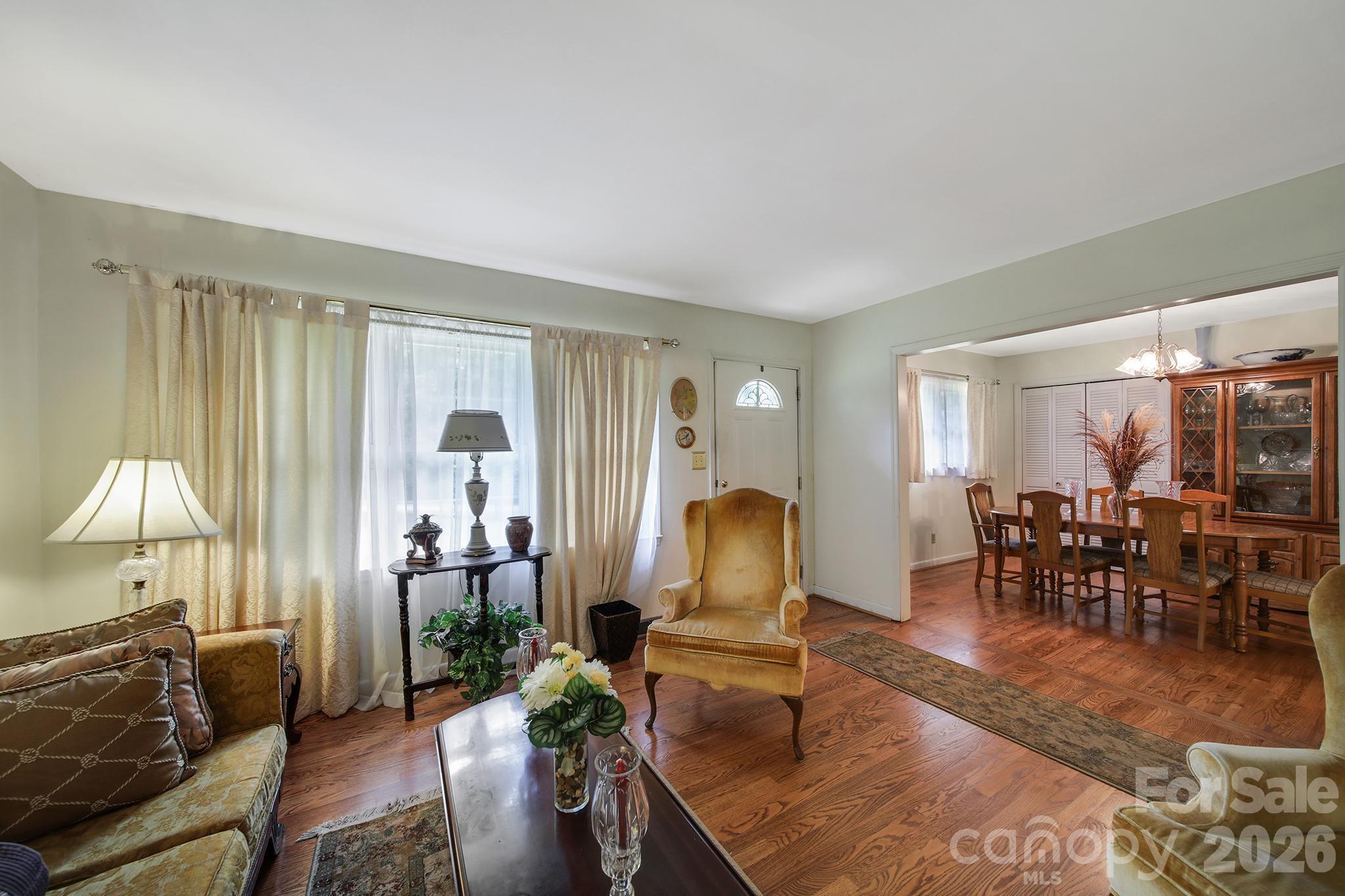 2171 Emma Circle — Lancaster