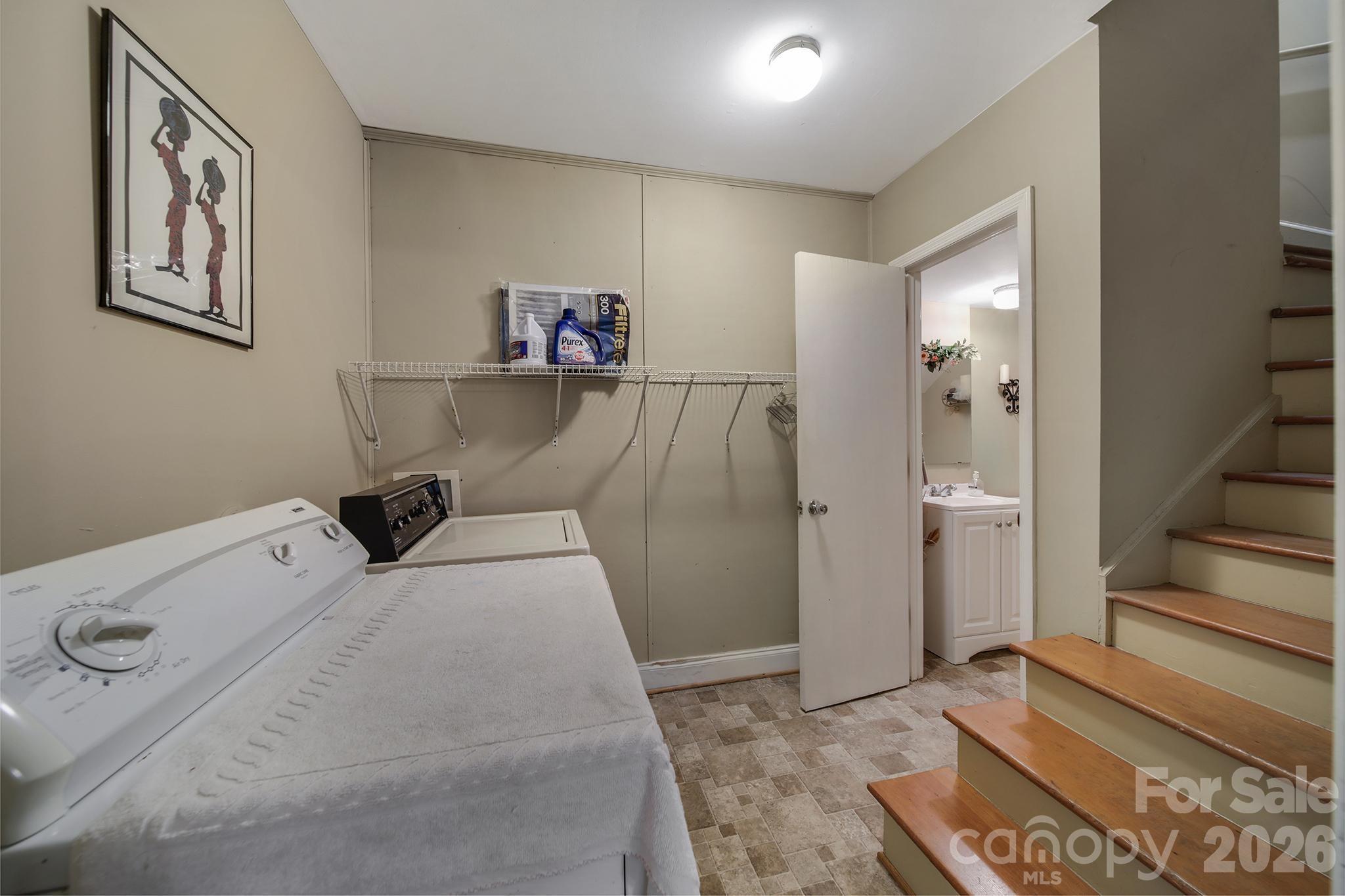 2171 Emma Circle — Lancaster