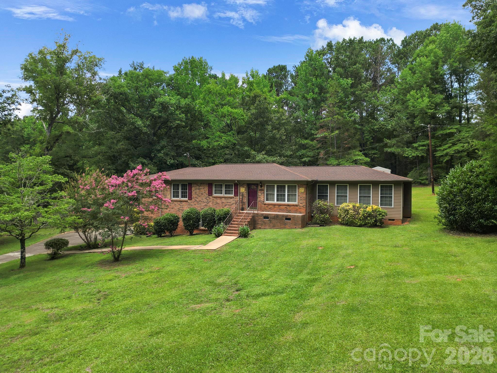 2171 Emma Circle — Lancaster