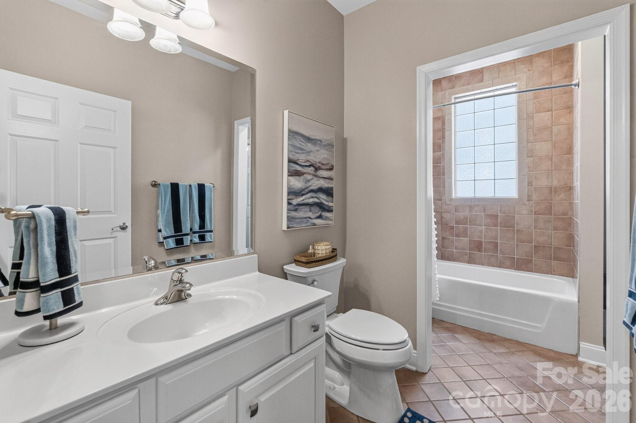 637 Williamson Road #205 — Mooresville