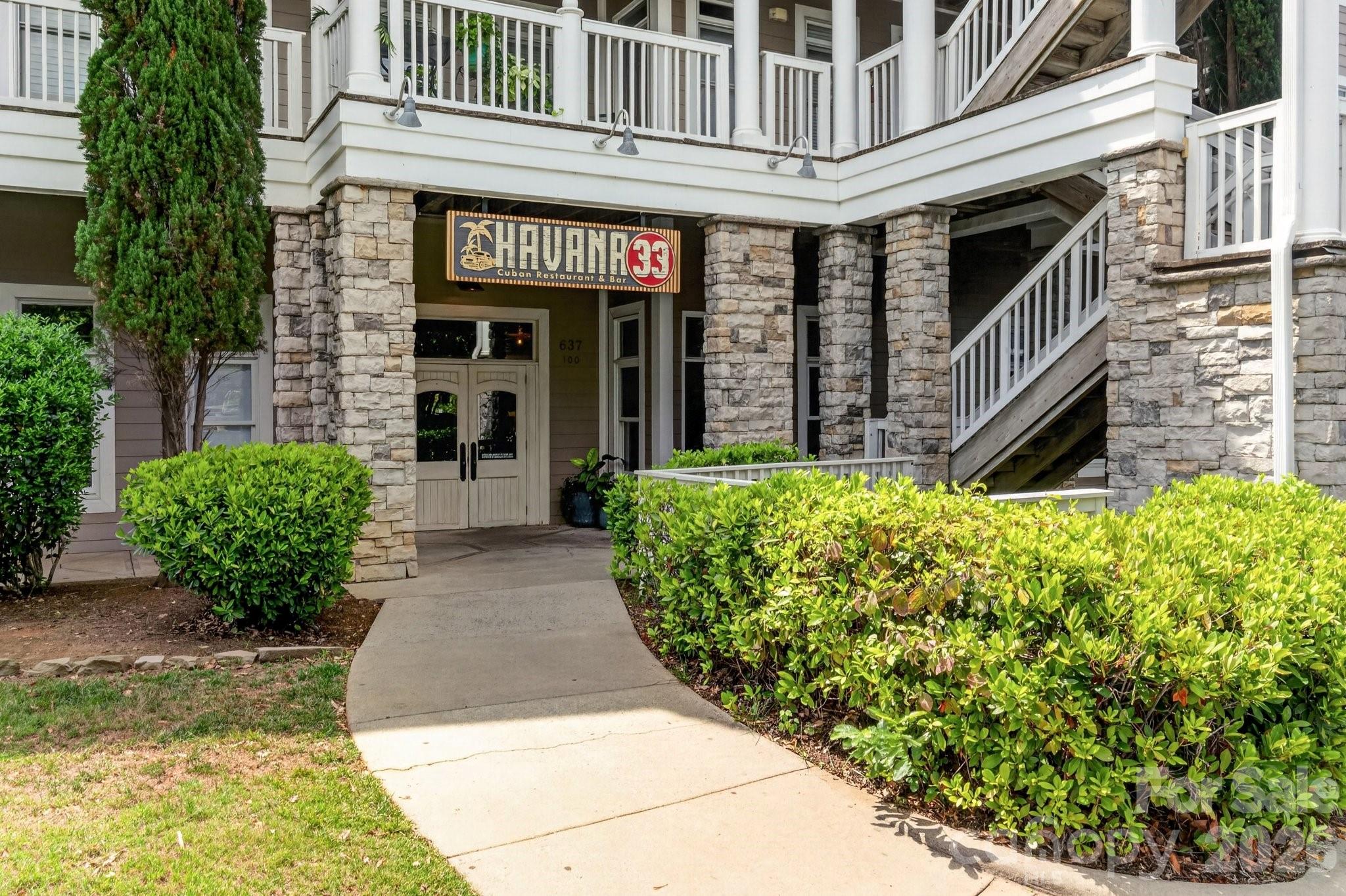 637 Williamson Road #205 — Mooresville