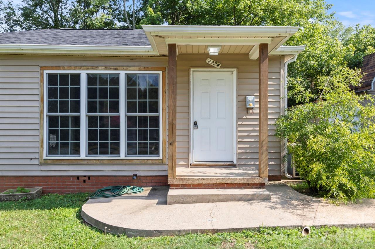 2224 Catawba Heights — Lincolnton