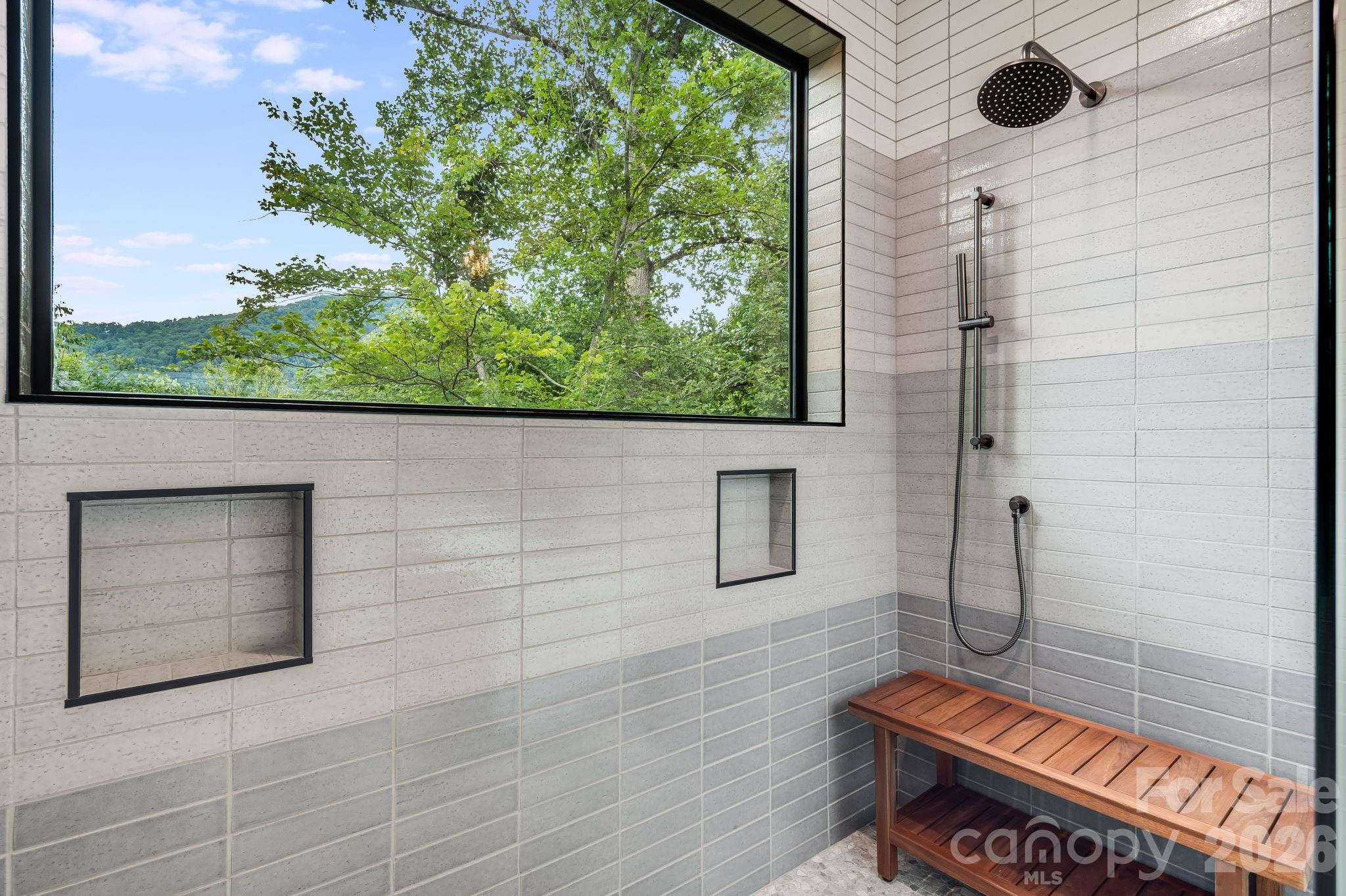 93 Village Pointe Lane — Asheville