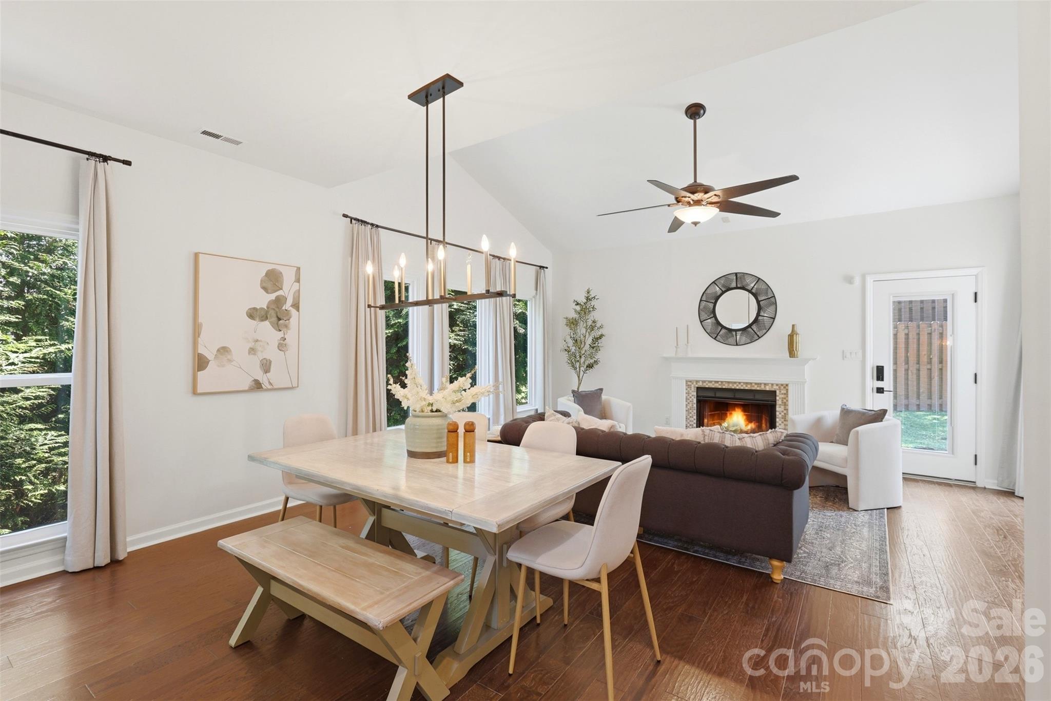 2552 Middlebridge Lane — Charlotte