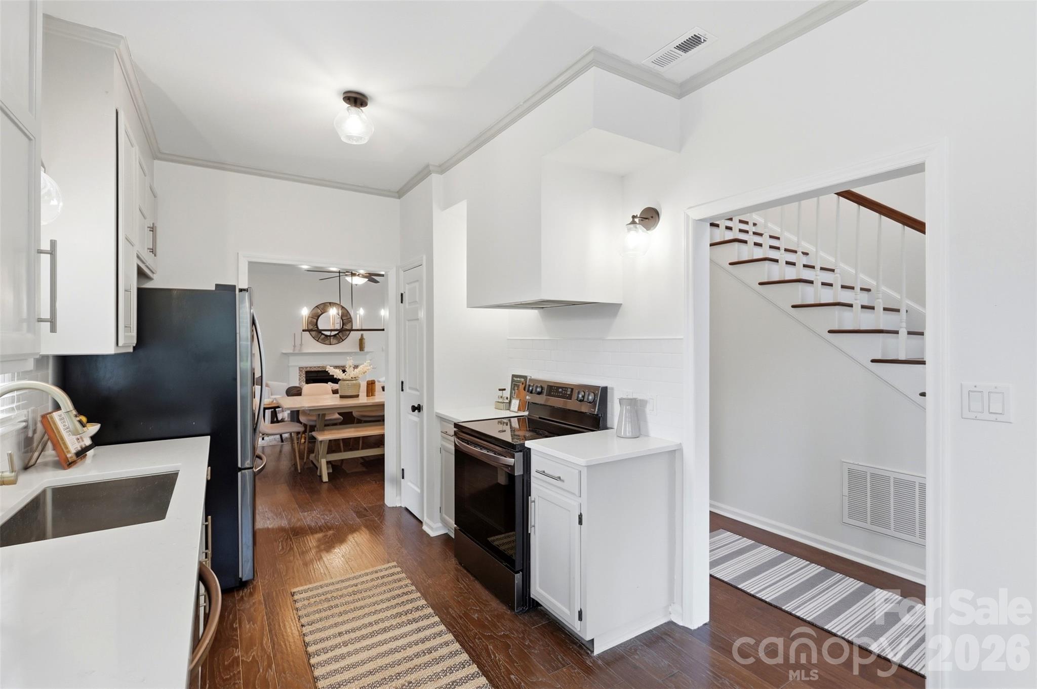 2552 Middlebridge Lane — Charlotte