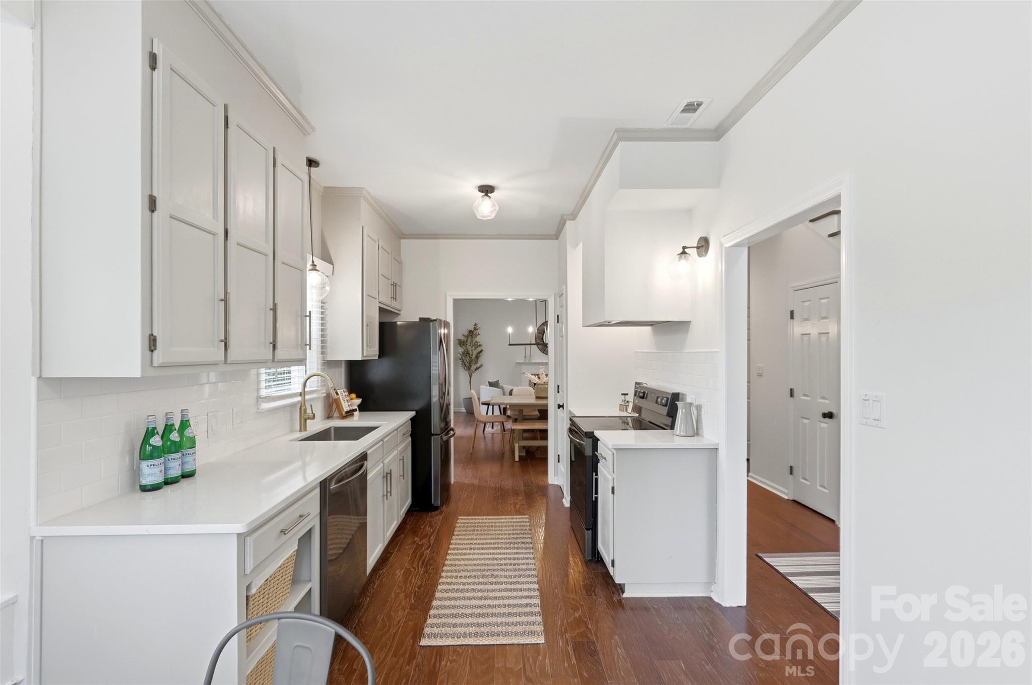2552 Middlebridge Lane — Charlotte