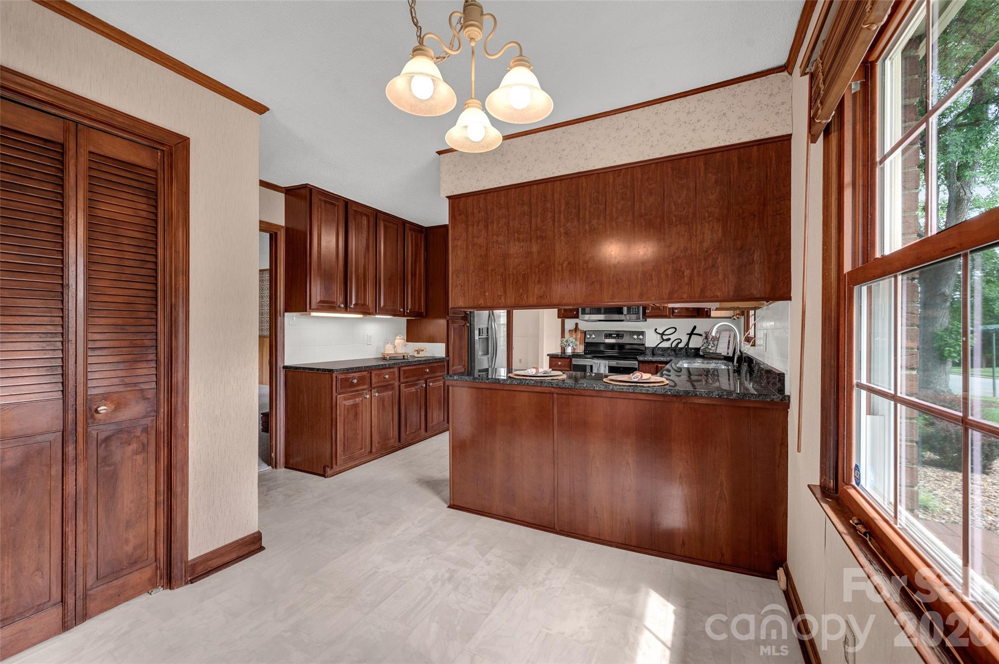 1508 Mount Vernon Avenue — Statesville