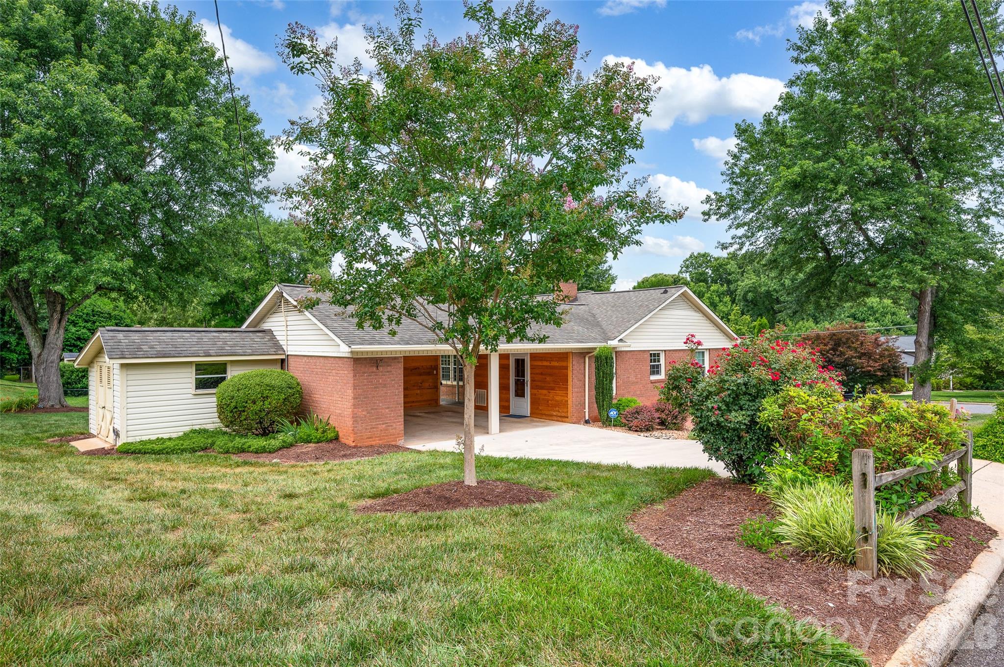 1508 Mount Vernon Avenue — Statesville