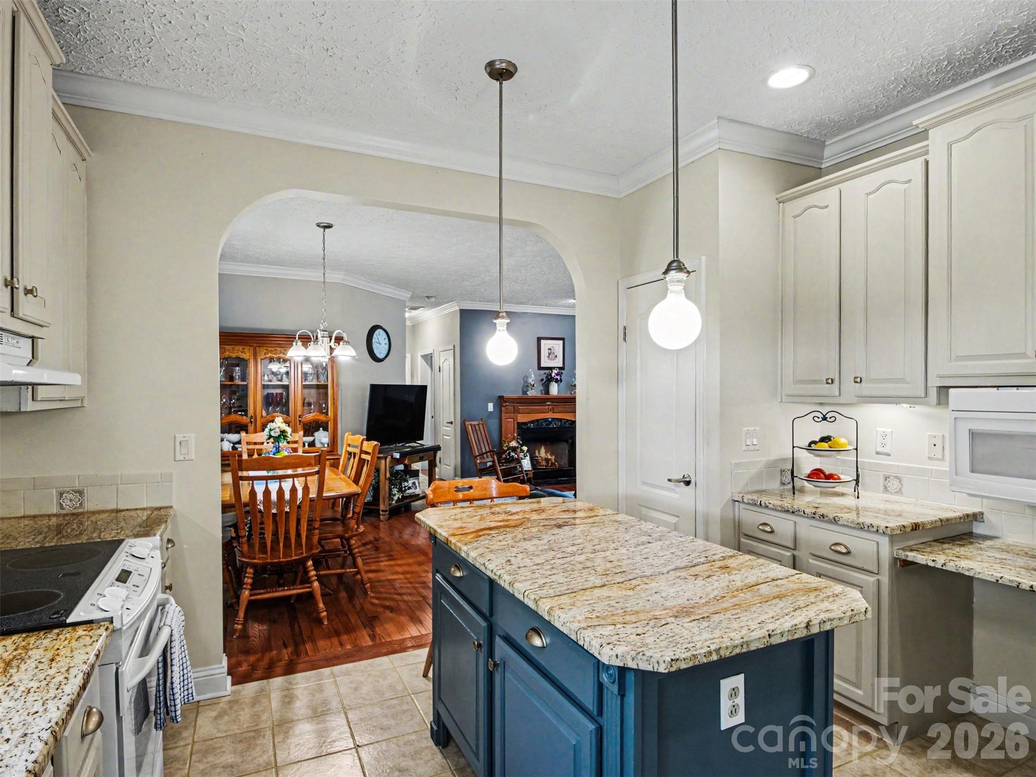 915 Ostwalt Amity Road — Statesville