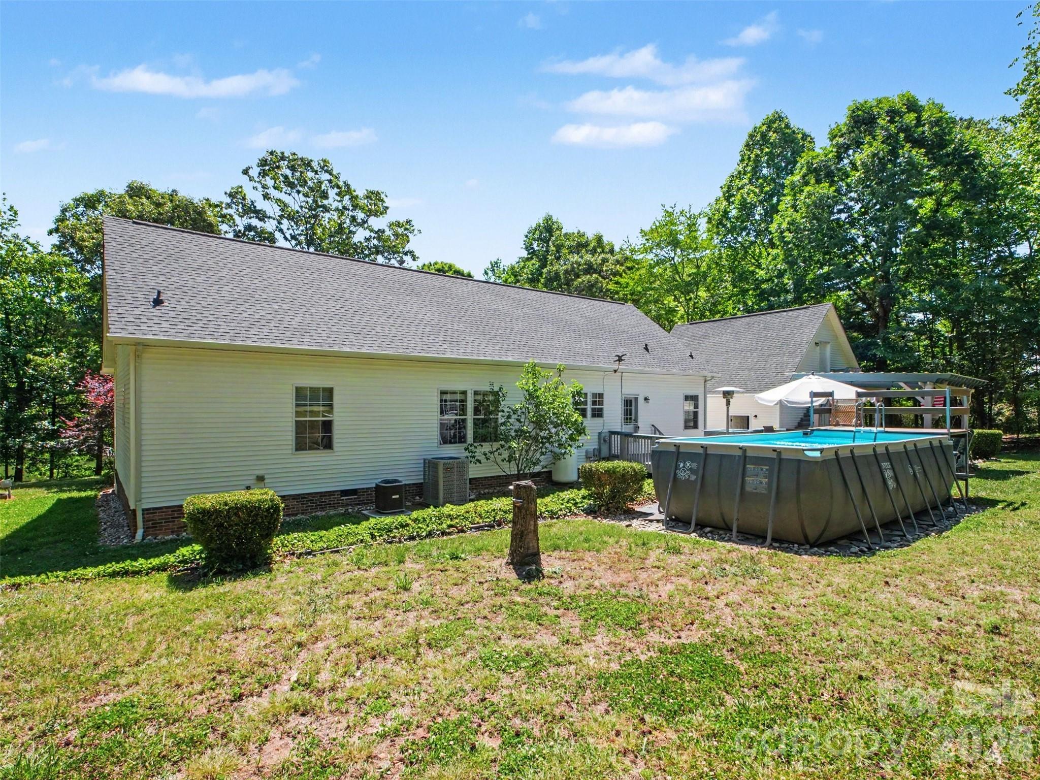 915 Ostwalt Amity Road — Statesville