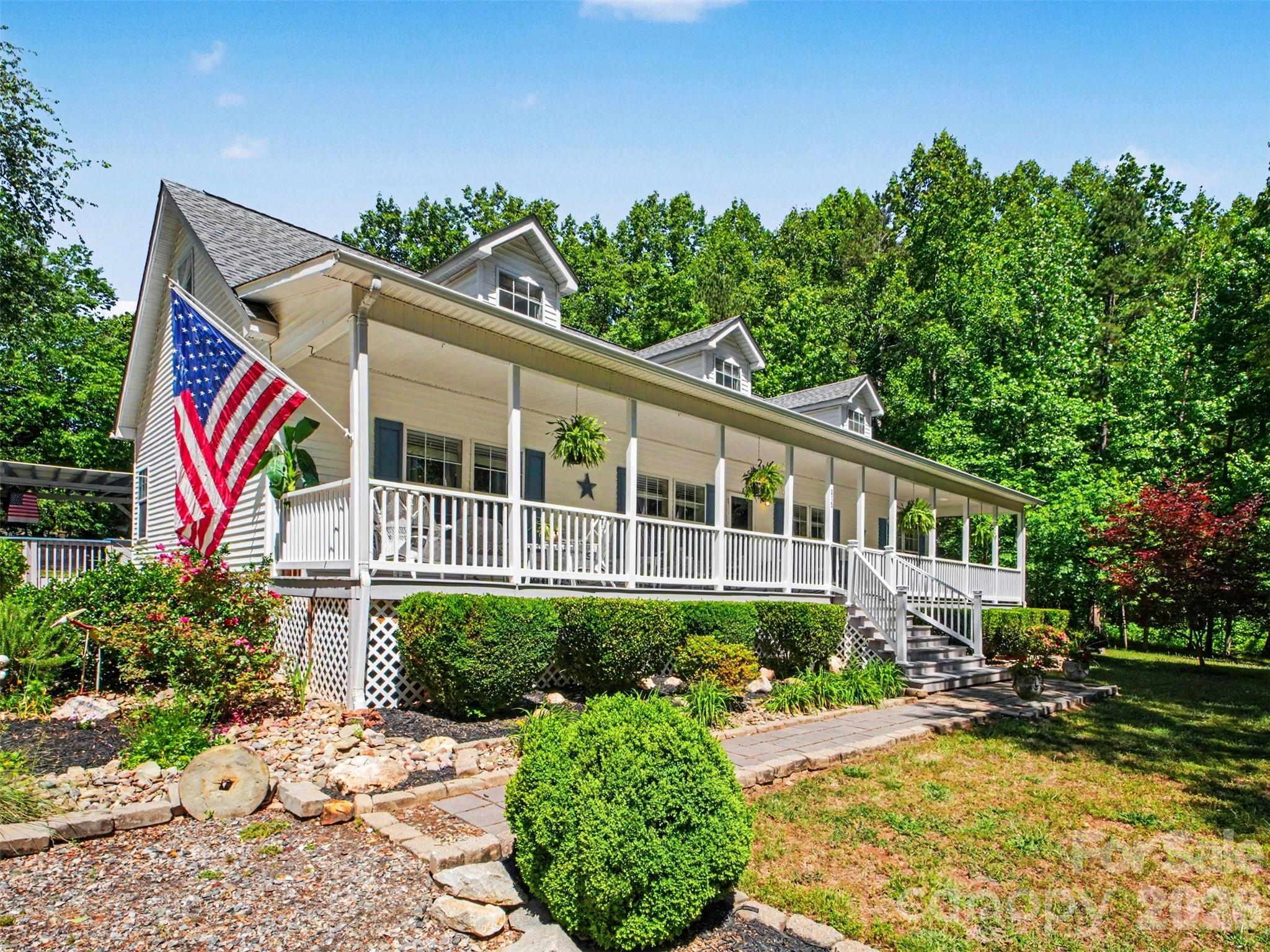 915 Ostwalt Amity Road — Statesville