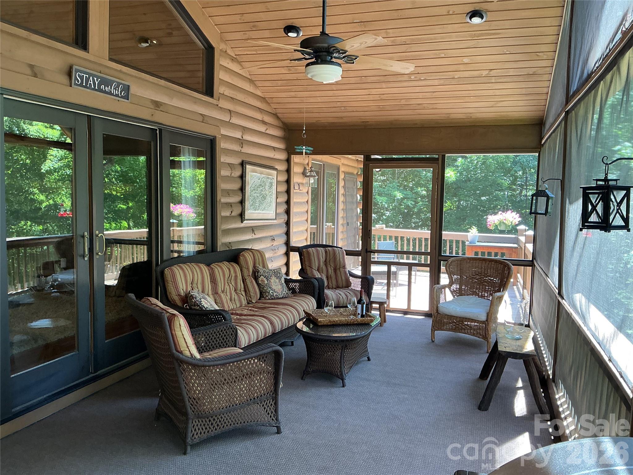 469 Tearshirt Lane — Mars Hill