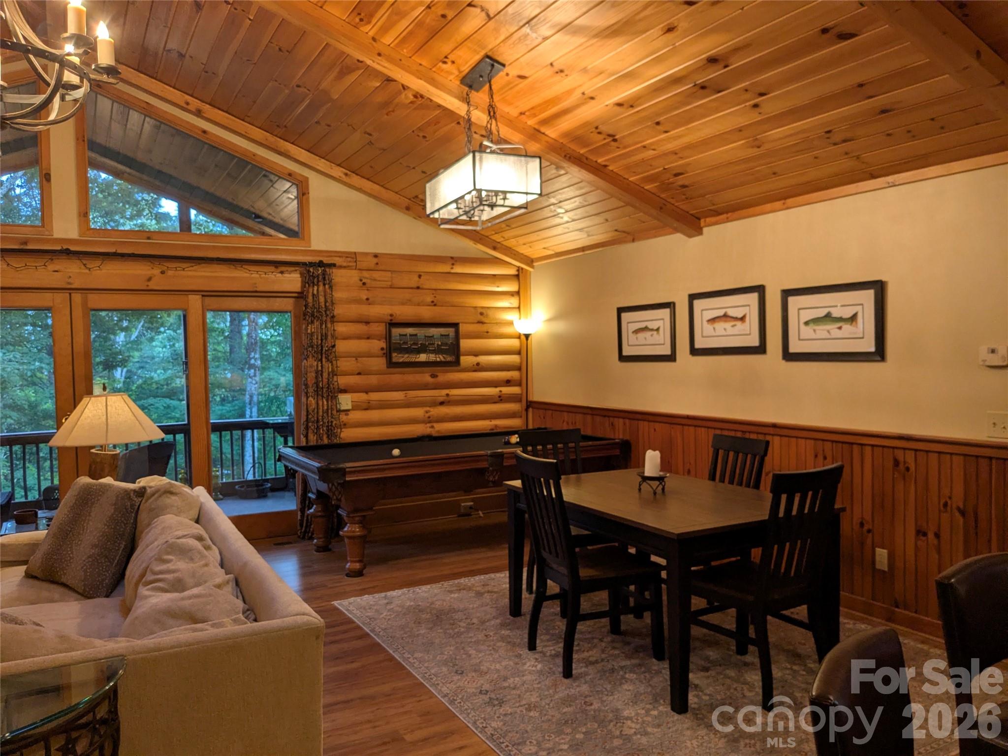 469 Tearshirt Lane — Mars Hill