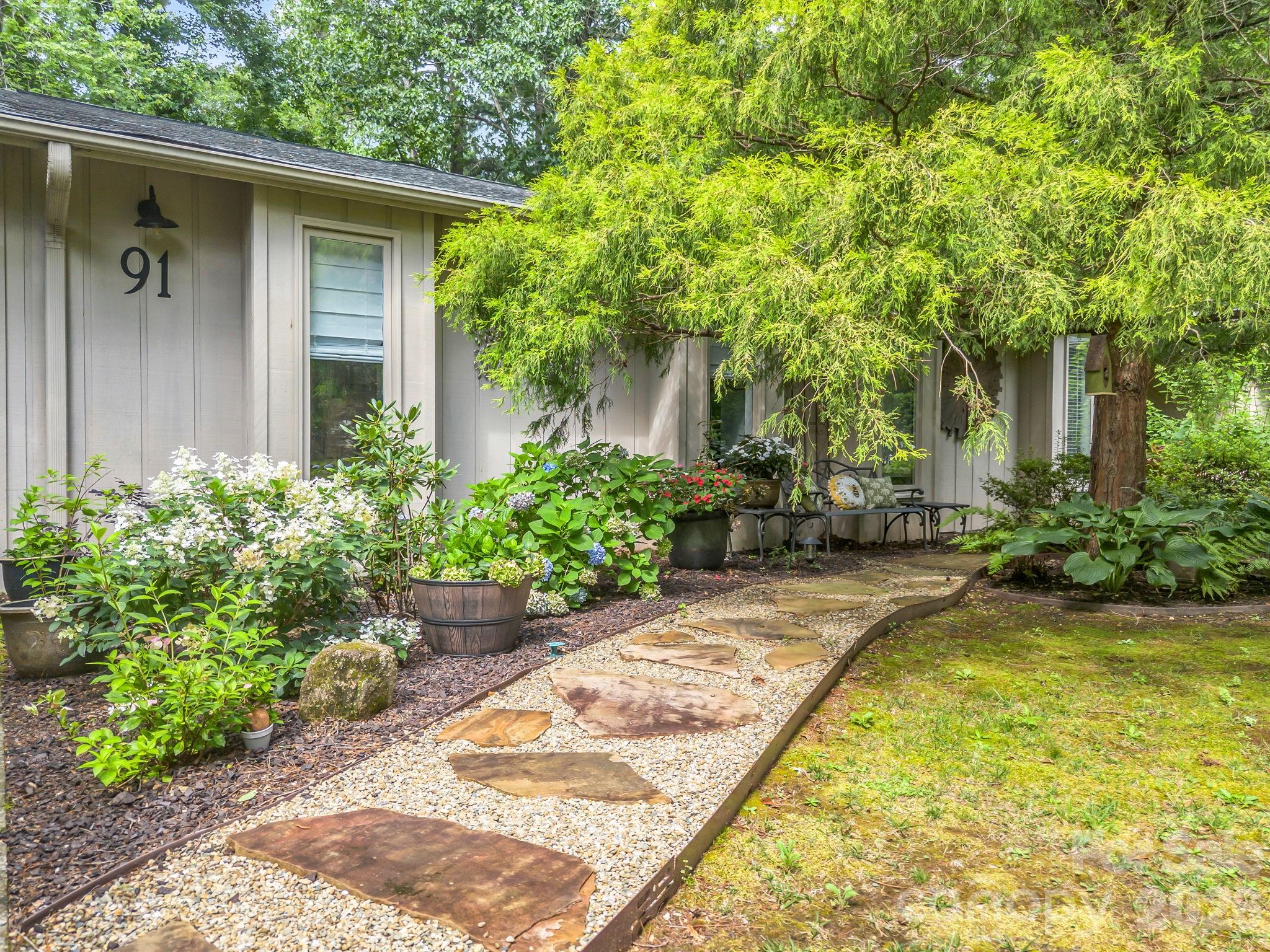 91 Diamond Ridge Lane — Columbus