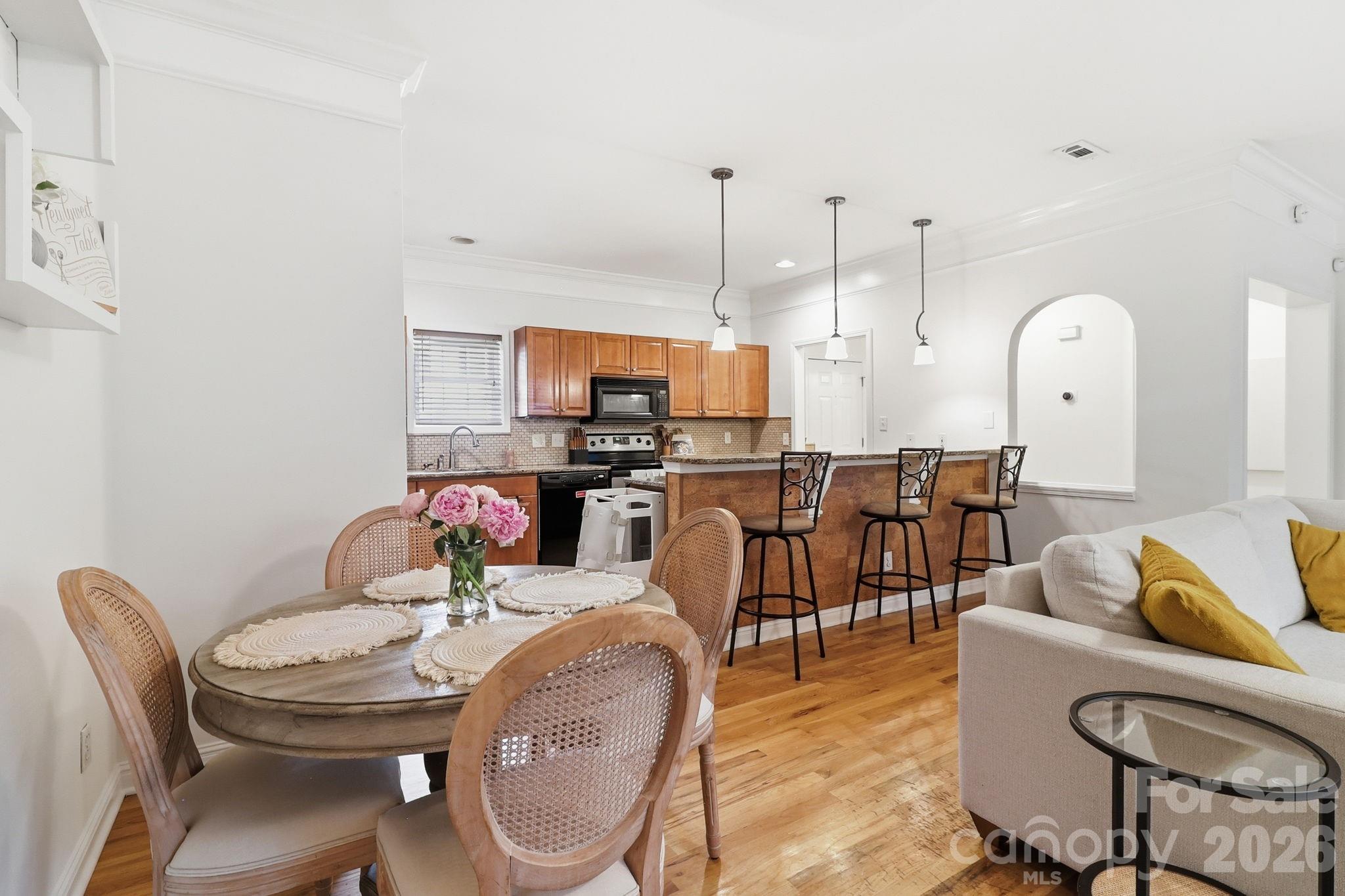 4311 Laurel Hill Lane — Charlotte